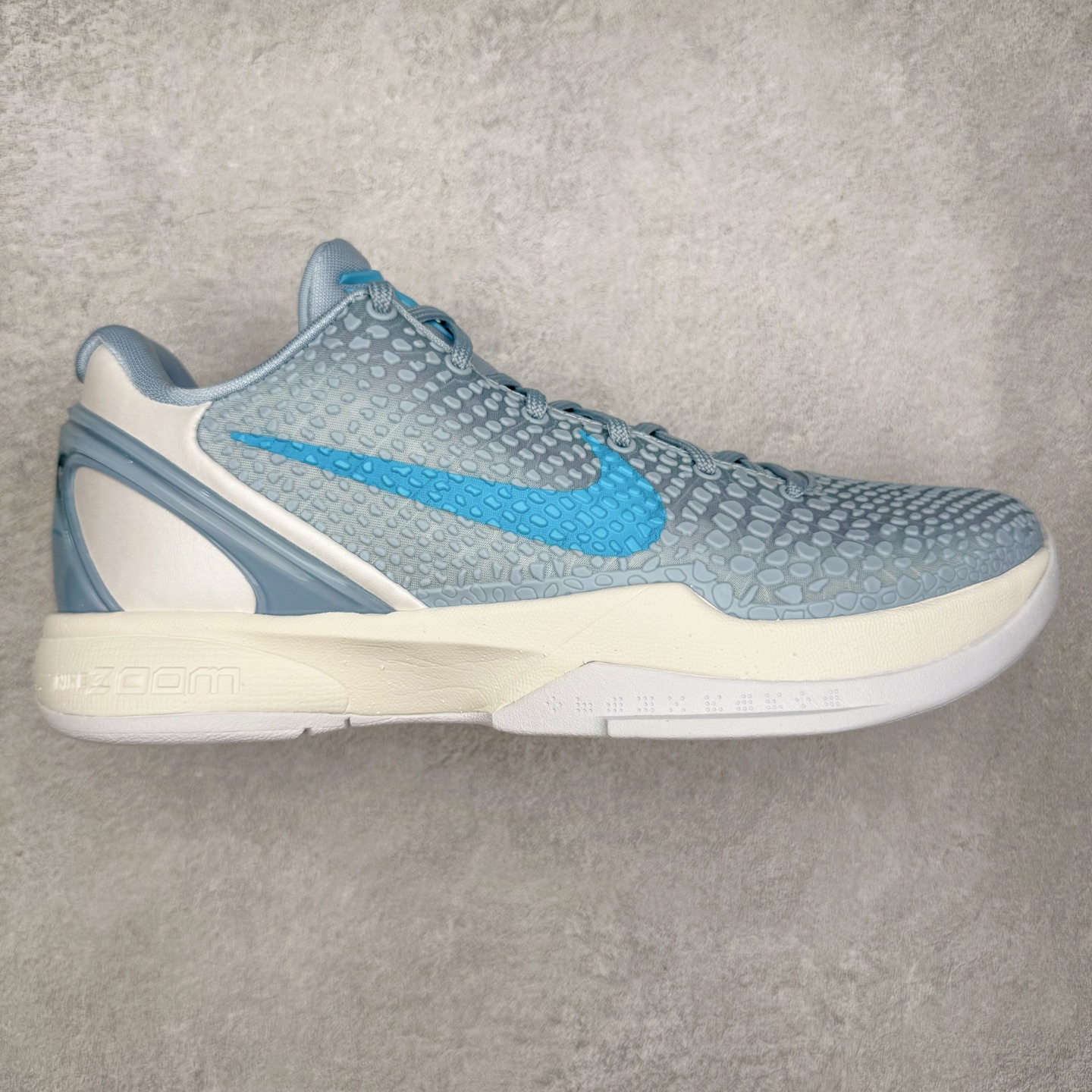 ＃S2 NK Zoom Kobe 6 Protro 科比六代 克拉克北卡蓝 IO3672-400 圈内顶级批次 完美复刻公司货 前掌超大Zoom Turbo气垫 后掌EVA缓震 真正的原汁原味 还原ZP脚感 全身鞋材卡料色独家定制 唯一正确喷漆工艺Swoosh 正确凹凸蛇鳞工艺 正确鞋面渐变效果 内全置真动飞态线 独立原厂模具 最大尺码达到48.5码 首批不拼图大几率过验 亲测已过 支持各种高强度实战 无需担心 上脚价 补货周期极长 脚宽建议买大半码 科比系列前掌偏窄 不影响二次销售 支持七天无理由退换 尺码：40 40.5 41 42 42.5 43 44 44.5 45 45.5 46 47.5 48.5-选品中心