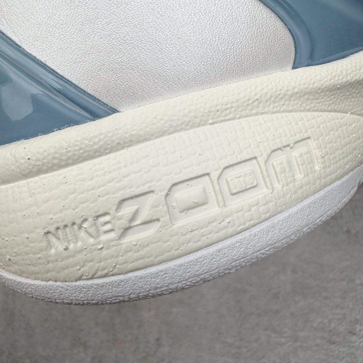 图片[20]-＃S2 NK Zoom Kobe 6 Protro 科比六代 克拉克北卡蓝 IO3672-400 圈内顶级批次 完美复刻公司货 前掌超大Zoom Turbo气垫 后掌EVA缓震 真正的原汁原味 还原ZP脚感 全身鞋材卡料色独家定制 唯一正确喷漆工艺Swoosh 正确凹凸蛇鳞工艺 正确鞋面渐变效果 内全置真动飞态线 独立原厂模具 最大尺码达到48.5码 首批不拼图大几率过验 亲测已过 支持各种高强度实战 无需担心 上脚价 补货周期极长 脚宽建议买大半码 科比系列前掌偏窄 不影响二次销售 支持七天无理由退换 尺码：40 40.5 41 42 42.5 43 44 44.5 45 45.5 46 47.5 48.5-选品中心