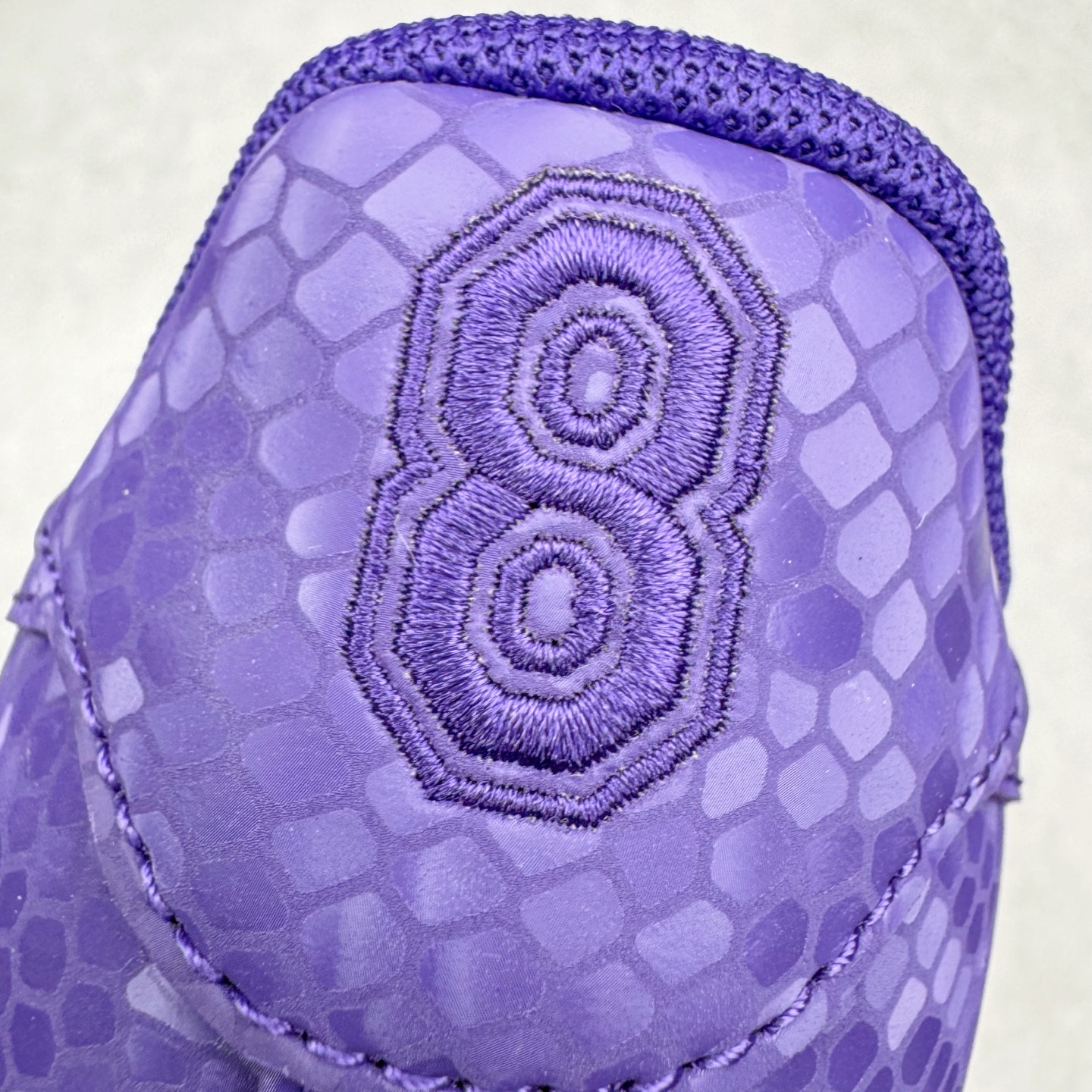 图片[13]-＃S2 NK Air Force 1 Low Kobe 空军一号时尚舒适防滑耐磨低帮板鞋 科比紫色 IB0018-500 实拍调校N版已经零色差零失真 百分百还原实物色彩所见即所得 不存在货不对板色差等低级问题 选购参考实物拍摄 不混卖不参货 只用心做好货严格选品 承诺混一赔十 尺码：36 36.5 37.5 38 38.5 39 40 40.5 41 42 42.5 43 44 44.5 45-选品中心