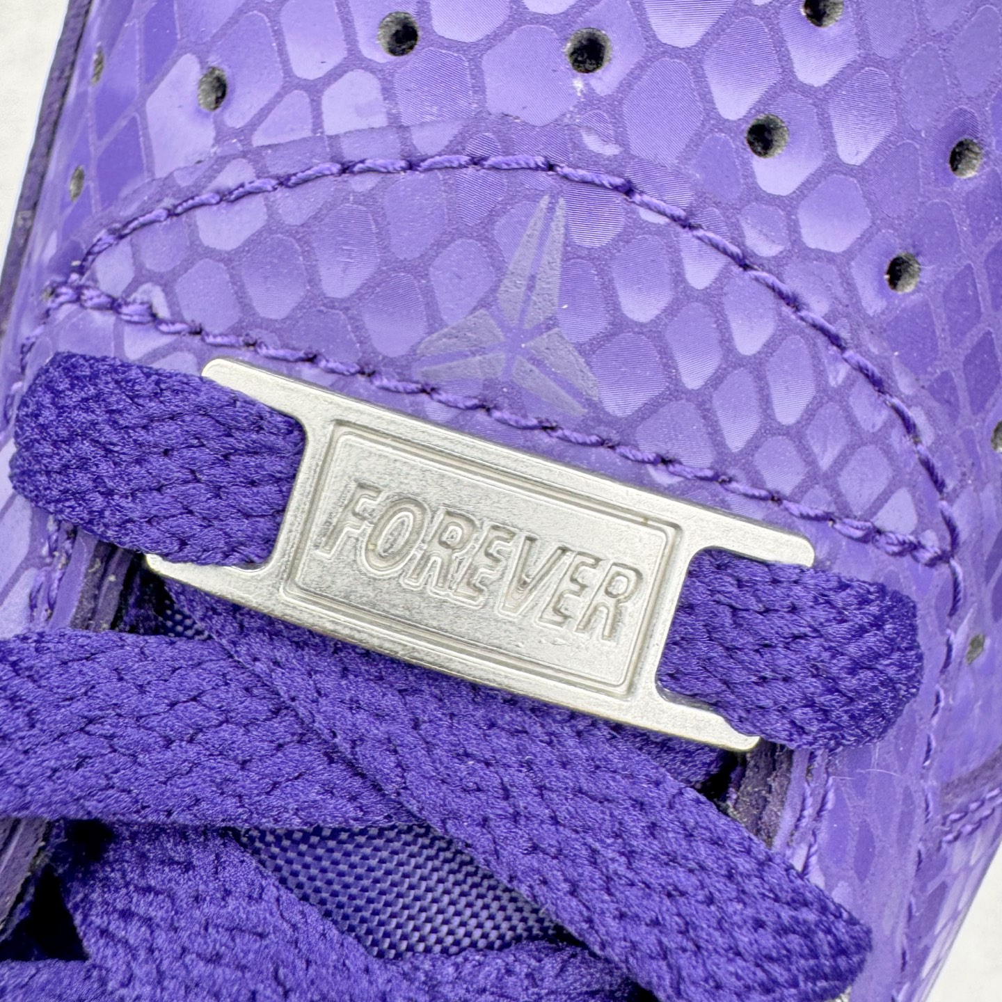 图片[15]-＃S2 NK Air Force 1 Low Kobe 空军一号时尚舒适防滑耐磨低帮板鞋 科比紫色 IB0018-500 实拍调校N版已经零色差零失真 百分百还原实物色彩所见即所得 不存在货不对板色差等低级问题 选购参考实物拍摄 不混卖不参货 只用心做好货严格选品 承诺混一赔十 尺码：36 36.5 37.5 38 38.5 39 40 40.5 41 42 42.5 43 44 44.5 45-选品中心