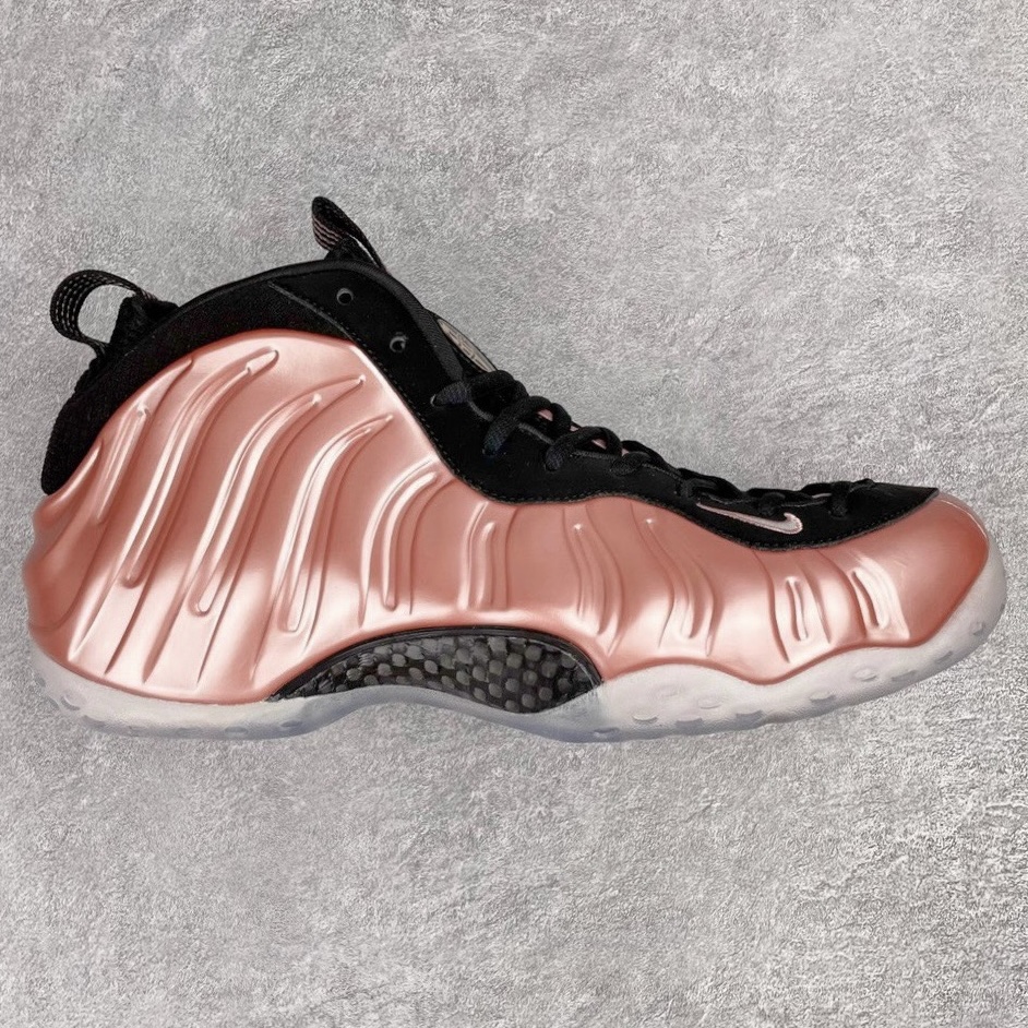 图片[6]-＃纯原福利 NK Air Foamposite 喷泡八色 莞产原底面 公司渠道同模具 鞋型发泡360度无死角 双层Zoom气垫植入 中底完美注胶 搭载原厂碳纤维材质 诞生于1997年的NK Air Foamposite系列可以说是整个球鞋历史上最为经典的系列之一 也就是我们常说的“喷”和“泡” 其中“喷”由Foamposite One代言人Penny的英文音译而来 而“泡”则来源于另一款鞋型 Foamposite Pro中\\\”pro\\\”的音译 在诞生初期 由于高昂的造价以及超前的外形 Foamposite系列的反对者不在少数 甚至有人认为这款鞋会毁掉整个球鞋行业 但事实证明这双灵感来自于甲虫 自带“黑科技”鞋面以及双层Zoom+大块碳板的太空球鞋不仅受到了大众的接受与追捧 并且成功的影响了篮球鞋的发展 尺码：40 40.5 41 42 42.5 43 44 44.5 45 46 47.5-选品中心