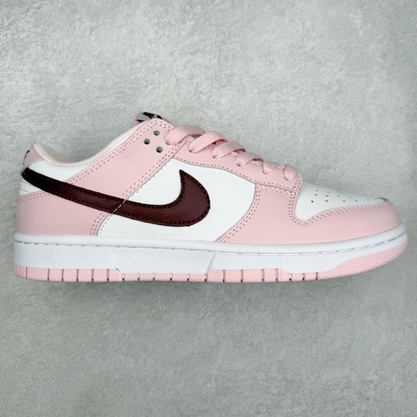 图片[13]-＃福利特价 NK SB Dunk Low 低帮系列滑板鞋 白菜价 万双库存轰炸 大厂出品 极力推荐 全套原楦原模倾力打造完美版型 独家原厂航空铝磨具打磨大底 鞋头坡度极致还原 原盒原配 尺码：36 36.5 37.5 38 38.5 39 40 40.5 41 42 42.5 43 44 44.5 45 46-选品中心