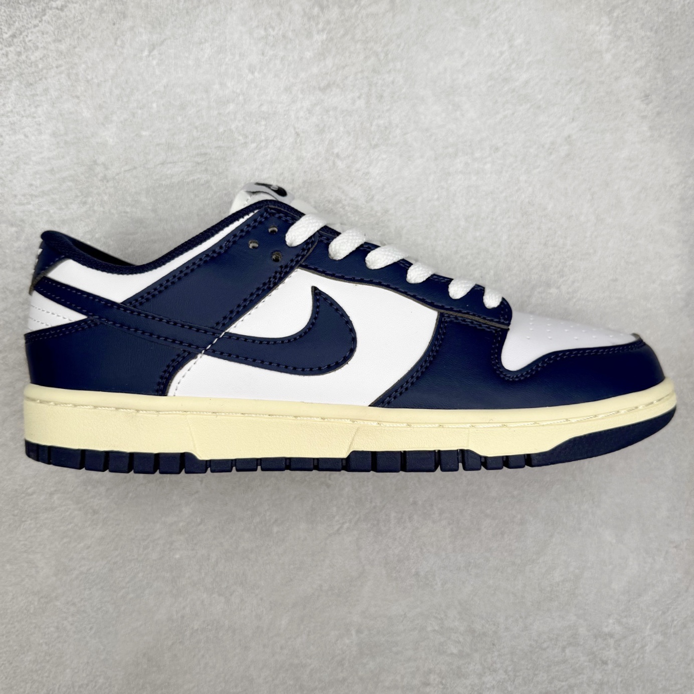 图片[6]-＃福利特价 NK SB Dunk Low 低帮系列滑板鞋 白菜价 万双库存轰炸 大厂出品 极力推荐 全套原楦原模倾力打造完美版型 独家原厂航空铝磨具打磨大底 鞋头坡度极致还原 原盒原配 尺码：36 36.5 37.5 38 38.5 39 40 40.5 41 42 42.5 43 44 44.5 45 46-选品中心