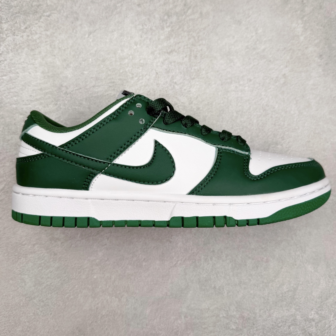 图片[12]-＃福利特价 NK SB Dunk Low 低帮系列滑板鞋 白菜价 万双库存轰炸 大厂出品 极力推荐 全套原楦原模倾力打造完美版型 独家原厂航空铝磨具打磨大底 鞋头坡度极致还原 原盒原配 尺码：36 36.5 37.5 38 38.5 39 40 40.5 41 42 42.5 43 44 44.5 45 46-选品中心