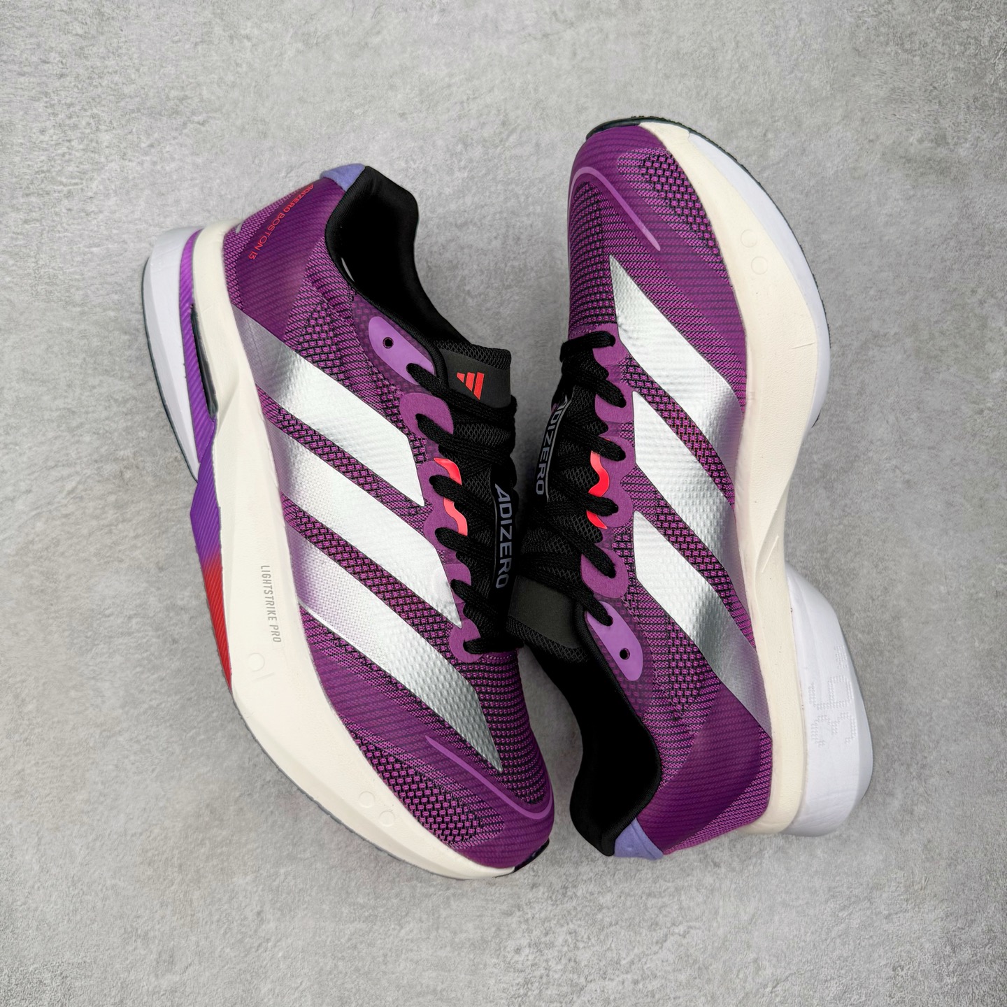 图片[3]-AD Adizero Boston 13 夏季透气网眼竞速跑鞋 JS4943 融合Lightstrike和Lightstrike Pro技术 采用乙烯/乙酸乙烯酯(EVA)材质 打造舒适中底 含ENERGYROD能量碳柱 旨在为步伐添活力 尺码：36 36.5 37 38 38.5 39 40 40.5 41 42 42.5 43 44 44.5 45-选品中心