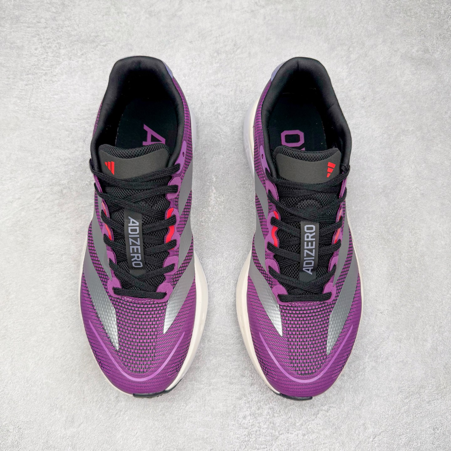 图片[2]-AD Adizero Boston 13 夏季透气网眼竞速跑鞋 JS4943 融合Lightstrike和Lightstrike Pro技术 采用乙烯/乙酸乙烯酯(EVA)材质 打造舒适中底 含ENERGYROD能量碳柱 旨在为步伐添活力 尺码：36 36.5 37 38 38.5 39 40 40.5 41 42 42.5 43 44 44.5 45-选品中心