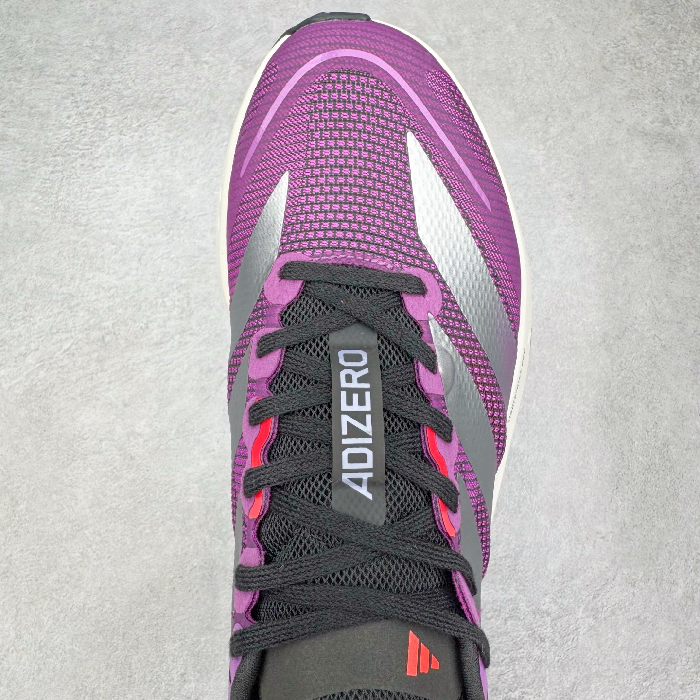 图片[4]-AD Adizero Boston 13 夏季透气网眼竞速跑鞋 JS4943 融合Lightstrike和Lightstrike Pro技术 采用乙烯/乙酸乙烯酯(EVA)材质 打造舒适中底 含ENERGYROD能量碳柱 旨在为步伐添活力 尺码：36 36.5 37 38 38.5 39 40 40.5 41 42 42.5 43 44 44.5 45-选品中心