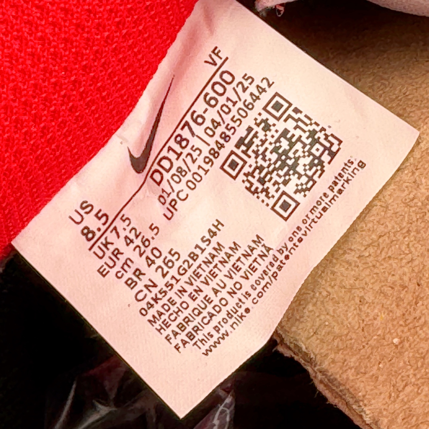 图片[12]-＃S2纯原 Off-White x NK Air Force 1 \\\”Red\\\” 空军一号 OW联名红色艺术馆 DD1876-600 全套原‮原楦‬纸版开发 越南原‮大装‬底 重金采购原厂Prime Asia贝利进口皮料 内侧标语字体三段大小 原厂油墨加持 色泽亮度 高频效果一致 全鞋电脑针车 工整有序 视觉效果满分 原厂拉帮手法 标准四线 密度针距针孔大小控制到位 原装反口里网布海绵 正确卡色网眼大小 原厂港宝加持完美还原灵魂版型 原盒原配从里到外百分百还原 内置Sole气垫 中底白色背胶 尺码：36 36.5 37.5 38 38.5 39 40 40.5 41 42 42.5 43 44 44.5 45 46 47.5 48.5-选品中心