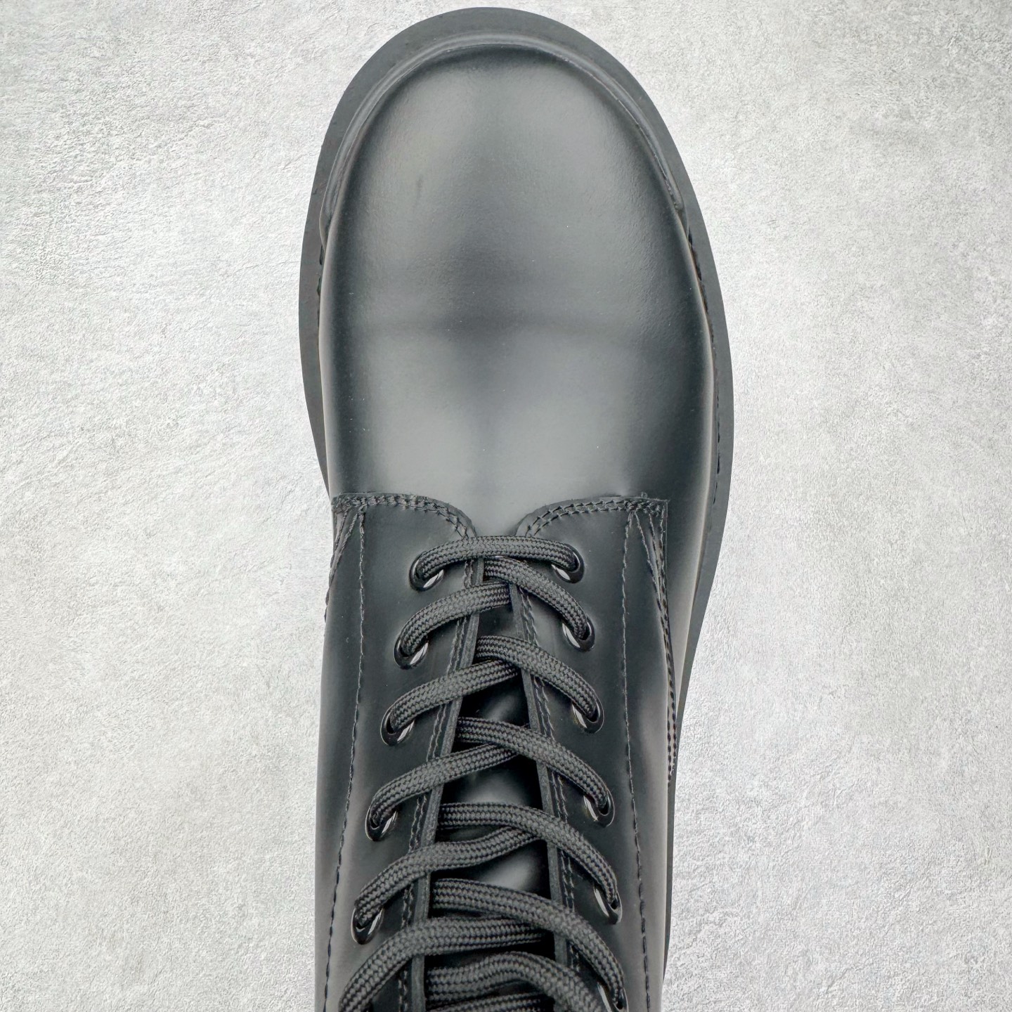 图片[4]-＃GD广顶 Balenciaga Strike 巴黎世家头层牛皮短筒马丁靴 原版购入开发 做货 极致做旧 巴黎世家做旧的款式百分之90都是好看的 这双靴子也不例外 破旧风格 双层材质 外层粗帆布做了磨损和褪色处理 内层做了透气网状里布 比较惊艳的是鞋底和鞋侧橡胶 原版定制进口做旧帆布 原版进口透气网里 原版开模橡胶大底 增高底厚5CM超显大长腿NCC 尺码： 39 40 41 42 43 44 45-选品中心