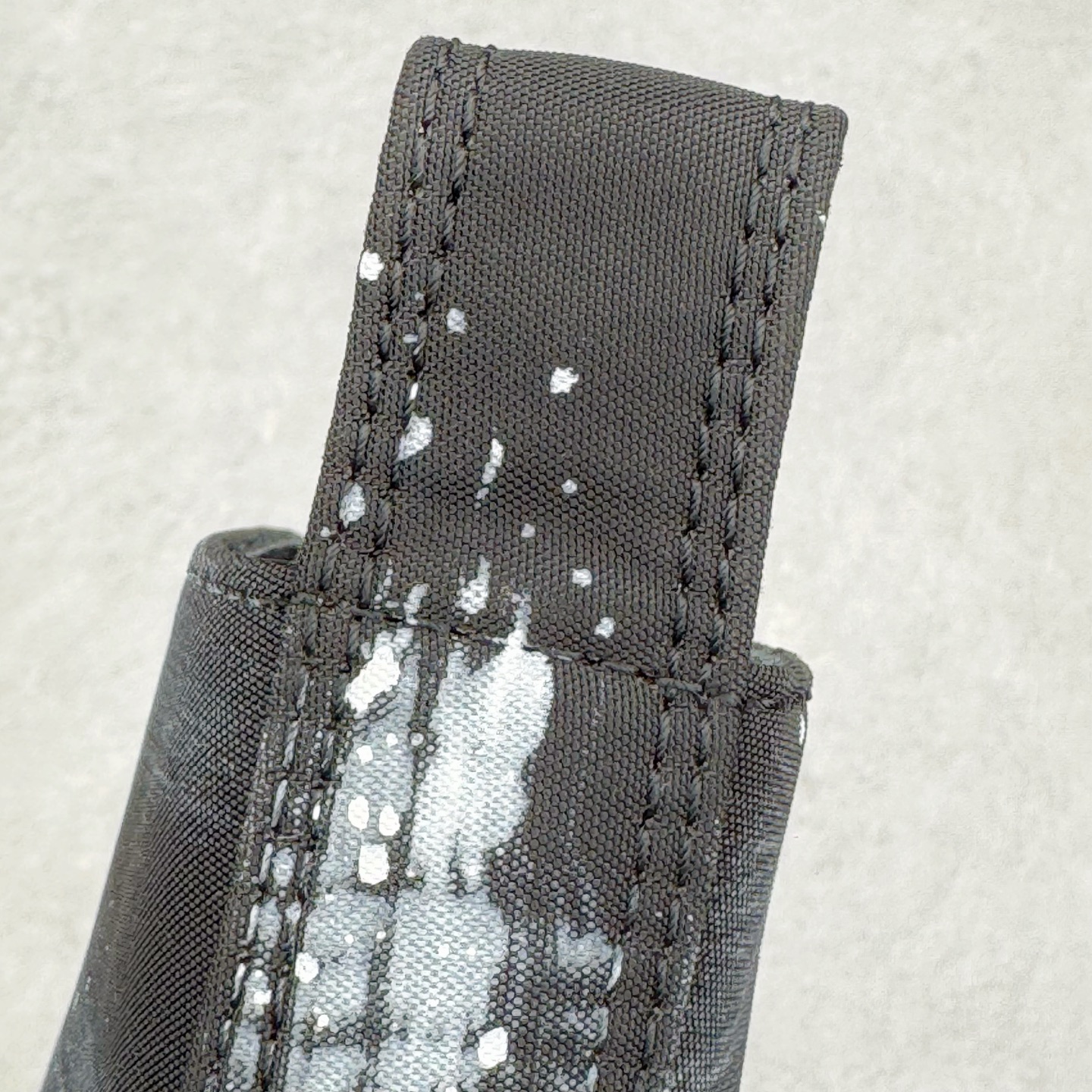 图片[13]-＃GD广顶 Balenciaga Strike 巴黎世家水洗泼墨短筒马丁靴 原版购入开发 做货 极致做旧 巴黎世家做旧的款式百分之90都是好看的 这双靴子也不例外 破旧风格 双层材质 外层粗帆布做了磨损和褪色处理 内层做了透气网状里布 比较惊艳的是鞋底和鞋侧橡胶 原版定制进口做旧帆布 原版进口透气网里 原版开模橡胶大底 增高底厚5CM超显大长腿NCC 尺码： 39 40 41 42 43 44 45-选品中心