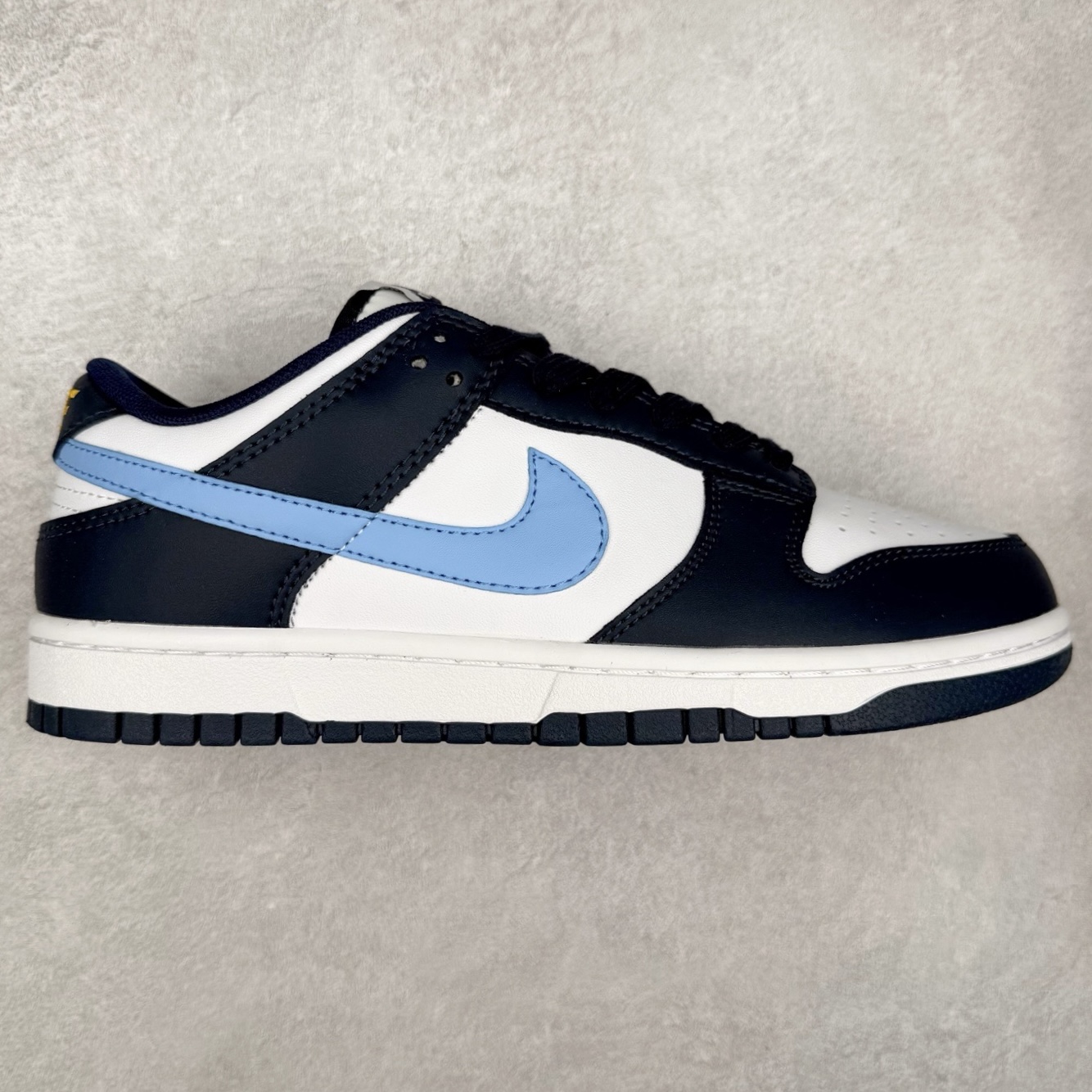 图片[2]-＃福利特价 NK SB Dunk Low 低帮系列滑板鞋 白菜价 万双库存轰炸 大厂出品 极力推荐 全套原楦原模倾力打造完美版型 独家原厂航空铝磨具打磨大底 鞋头坡度极致还原 原盒原配 尺码：36 36.5 37.5 38 38.5 39 40 40.5 41 42 42.5 43 44 44.5 45 46 47.5-选品中心