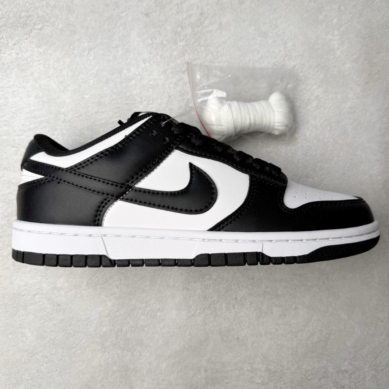 图片[2]-＃福利特价 NK SB Dunk Low 低帮系列滑板鞋 白菜价 万双库存轰炸 大厂出品 极力推荐 全套原楦原模倾力打造完美版型 独家原厂航空铝磨具打磨大底 鞋头坡度极致还原 原盒原配 尺码：36 36.5 37.5 38 38.5 39 40 40.5 41 42 42.5 43 44 44.5 45 46 47.5-选品中心