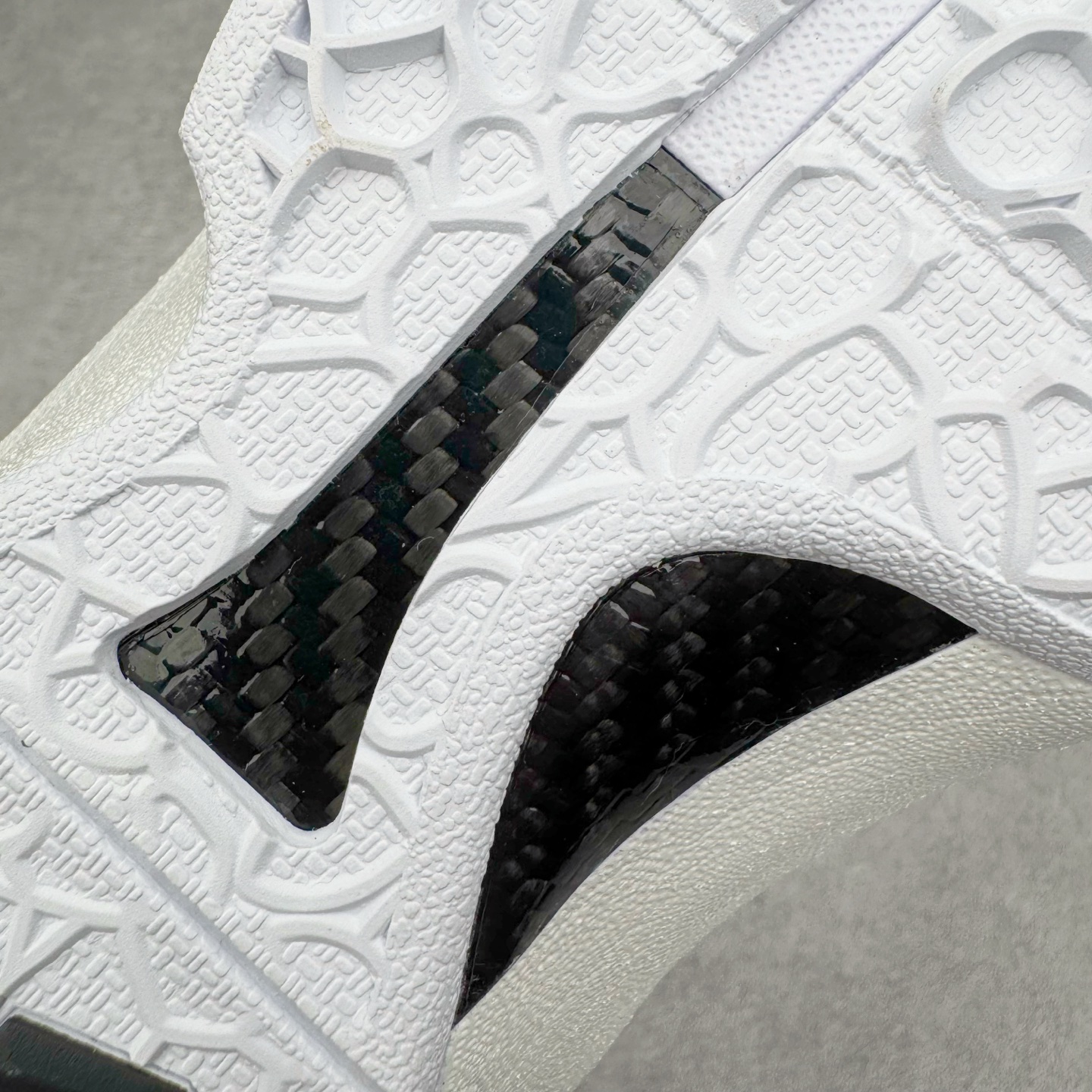 图片[22]-＃灭世海外版 NK Zoom Kobe 6 Protro 科比六代 克拉克北卡蓝 IO3672-400 纯原海外版气垫品质吊打各路纯原 气压➕耐久双重保障 前掌ZOOM TURBO➕后掌马蹄Zoom 后掌澎湃脚感无出其右 全套冲刀改版 鞋型还原度95% 宽脚选手必入货品 鞋头2.5mm上翘空间 不挤脚 完美释放脚趾活动空间 正码正拍 脚型适配性 市场最强没有之一 鞋面工艺全新升级 100%对标正品 原厂聚氨酯蛇鳞 珠光密度同步正品 Swoosh喷漆工艺 还原度接近100% 全新后跟TPU模具 正确S型弧度 区分市场纯原（市场纯原采用公版模具 后跟TPU几乎无弧度）国产天花板橡胶配方 抓地力爆炸 海外口碑炸裂 鞋舌LOGO正确内嵌压印 原厂碳板 正确原盒 厚积薄发 王者归来 拒绝杀猪 拒绝套路 灭世纯原海外版科比系列 致力打造实战第一标杆 尺码：39-47.5 全新模具 正码正拍-选品中心