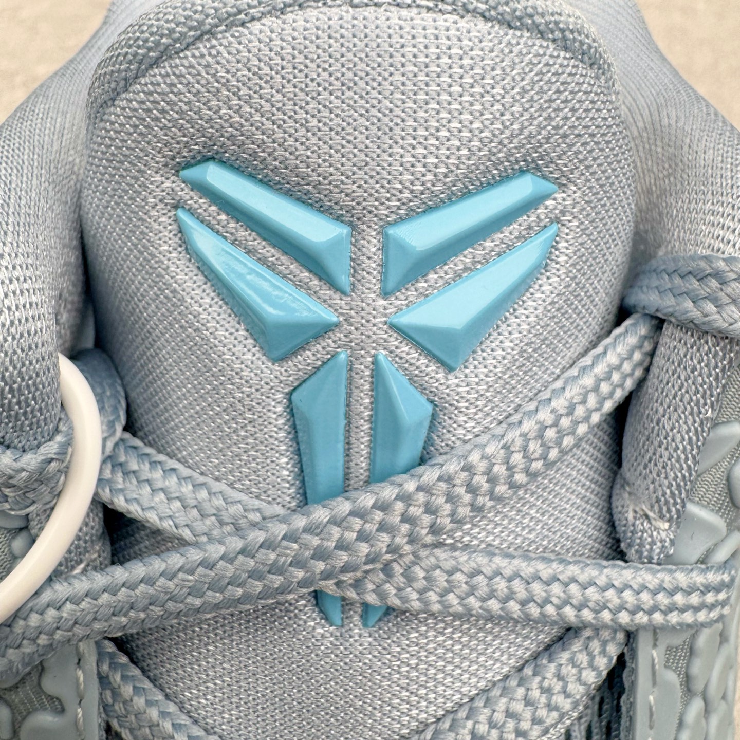 图片[14]-＃灭世海外版 NK Zoom Kobe 6 Protro 科比六代 克拉克北卡蓝 IO3672-400 纯原海外版气垫品质吊打各路纯原 气压➕耐久双重保障 前掌ZOOM TURBO➕后掌马蹄Zoom 后掌澎湃脚感无出其右 全套冲刀改版 鞋型还原度95% 宽脚选手必入货品 鞋头2.5mm上翘空间 不挤脚 完美释放脚趾活动空间 正码正拍 脚型适配性 市场最强没有之一 鞋面工艺全新升级 100%对标正品 原厂聚氨酯蛇鳞 珠光密度同步正品 Swoosh喷漆工艺 还原度接近100% 全新后跟TPU模具 正确S型弧度 区分市场纯原（市场纯原采用公版模具 后跟TPU几乎无弧度）国产天花板橡胶配方 抓地力爆炸 海外口碑炸裂 鞋舌LOGO正确内嵌压印 原厂碳板 正确原盒 厚积薄发 王者归来 拒绝杀猪 拒绝套路 灭世纯原海外版科比系列 致力打造实战第一标杆 尺码：39-47.5 全新模具 正码正拍-选品中心