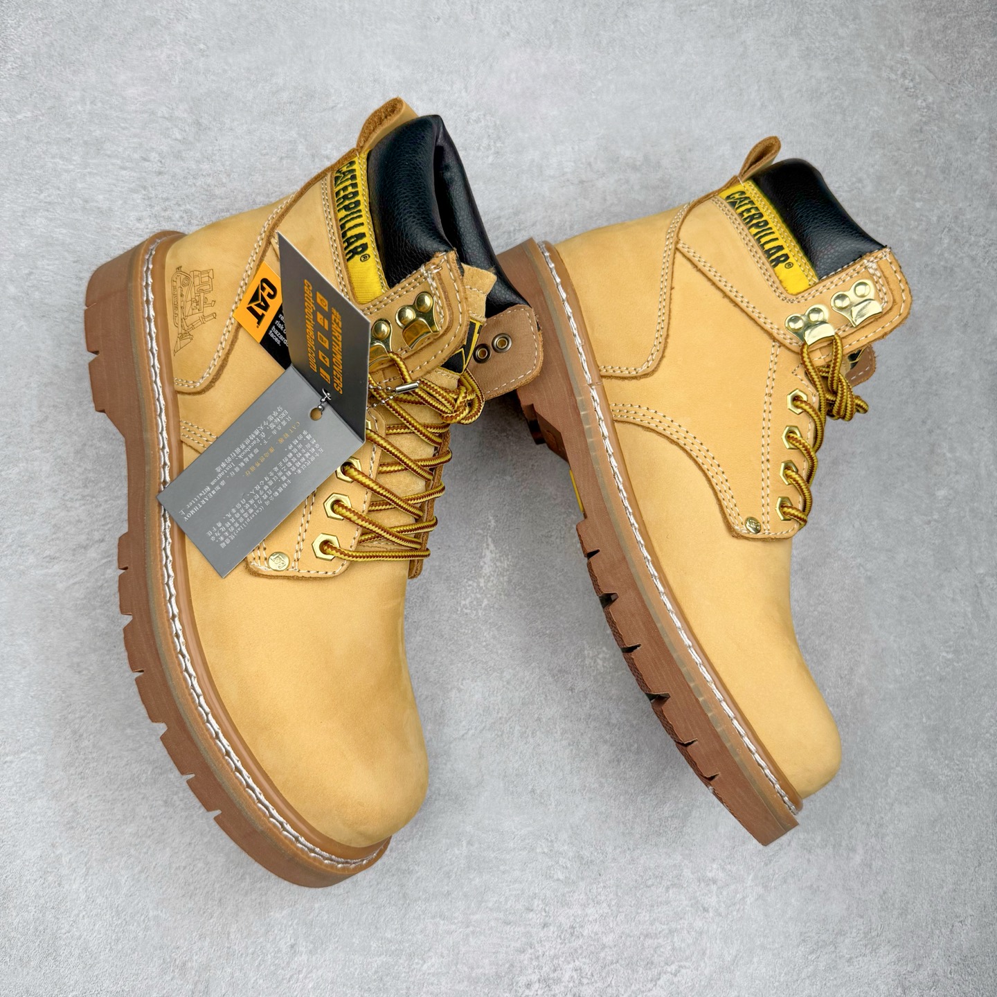 图片[3]-CAT卡特经典百搭户外休闲工装靴水晶底系列 官网常年主打款 历年经典热销 堪称正品复印全新出炉 工艺品质基本无法辨别出真假 专为高端海淘代购客户准备 此款每年销量爆炸 由于纯手工机打走线 做工极其复杂 在保证品质的情况下 工厂产量有限 基本上供不应求永不开胶技术 五金 皮质材料 橡胶水晶大底 各处小细节只和正品对比 尺码：39-44（皮鞋码）-选品中心