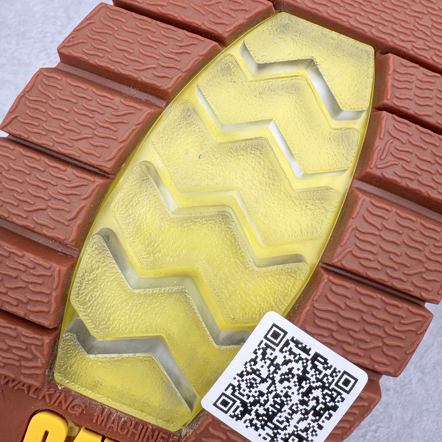 图片[19]-CAT卡特经典百搭户外休闲工装靴水晶底系列 官网常年主打款 历年经典热销 堪称正品复印全新出炉 工艺品质基本无法辨别出真假 专为高端海淘代购客户准备 此款每年销量爆炸 由于纯手工机打走线 做工极其复杂 在保证品质的情况下 工厂产量有限 基本上供不应求永不开胶技术 五金 皮质材料 橡胶水晶大底 各处小细节只和正品对比 尺码：39-44（皮鞋码）-选品中心