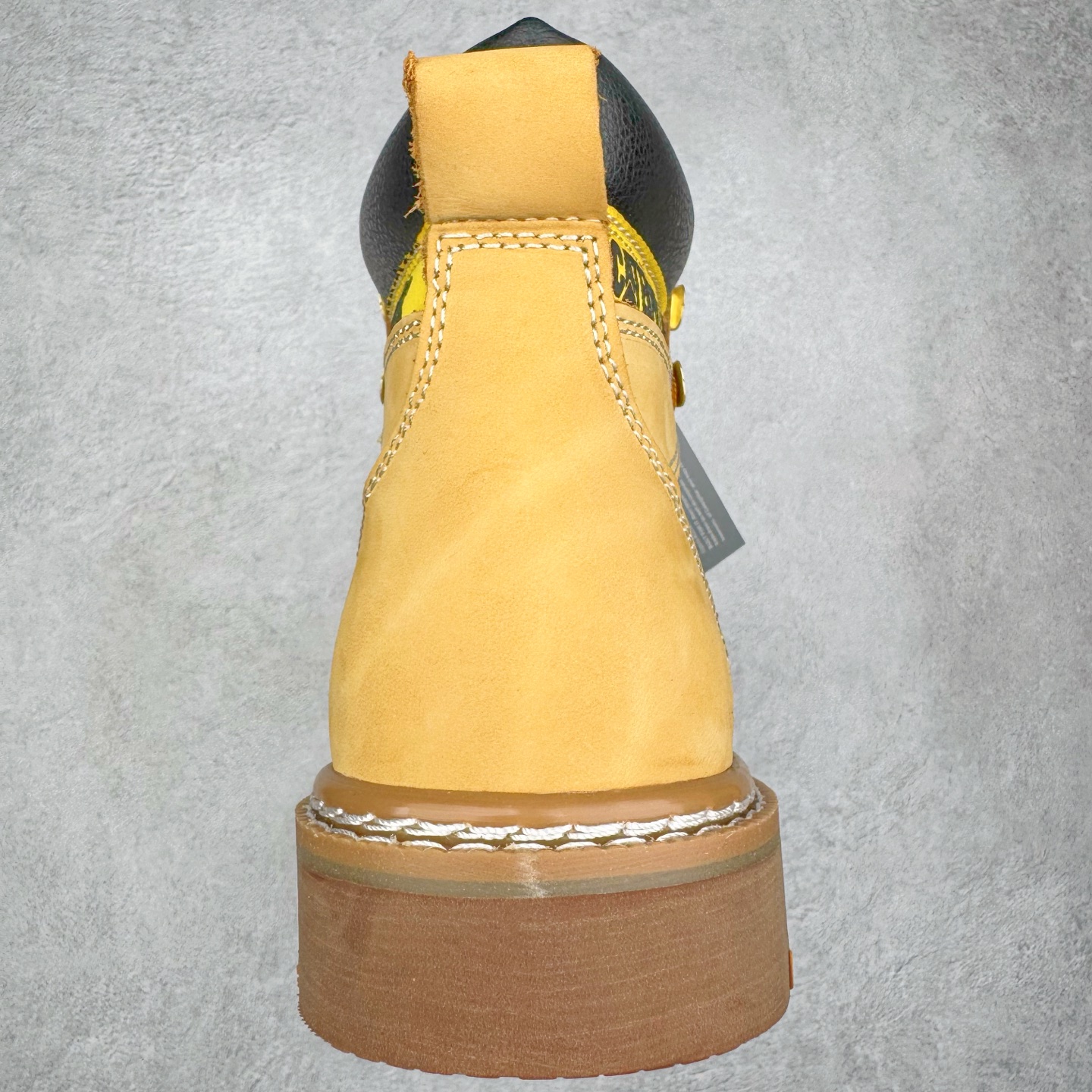 图片[8]-CAT卡特经典百搭户外休闲工装靴水晶底系列 官网常年主打款 历年经典热销 堪称正品复印全新出炉 工艺品质基本无法辨别出真假 专为高端海淘代购客户准备 此款每年销量爆炸 由于纯手工机打走线 做工极其复杂 在保证品质的情况下 工厂产量有限 基本上供不应求永不开胶技术 五金 皮质材料 橡胶水晶大底 各处小细节只和正品对比 尺码：39-44（皮鞋码）-选品中心