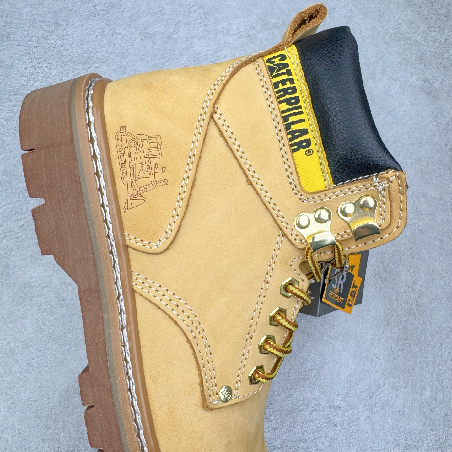 图片[6]-CAT卡特经典百搭户外休闲工装靴水晶底系列 官网常年主打款 历年经典热销 堪称正品复印全新出炉 工艺品质基本无法辨别出真假 专为高端海淘代购客户准备 此款每年销量爆炸 由于纯手工机打走线 做工极其复杂 在保证品质的情况下 工厂产量有限 基本上供不应求永不开胶技术 五金 皮质材料 橡胶水晶大底 各处小细节只和正品对比 尺码：39-44（皮鞋码）-选品中心