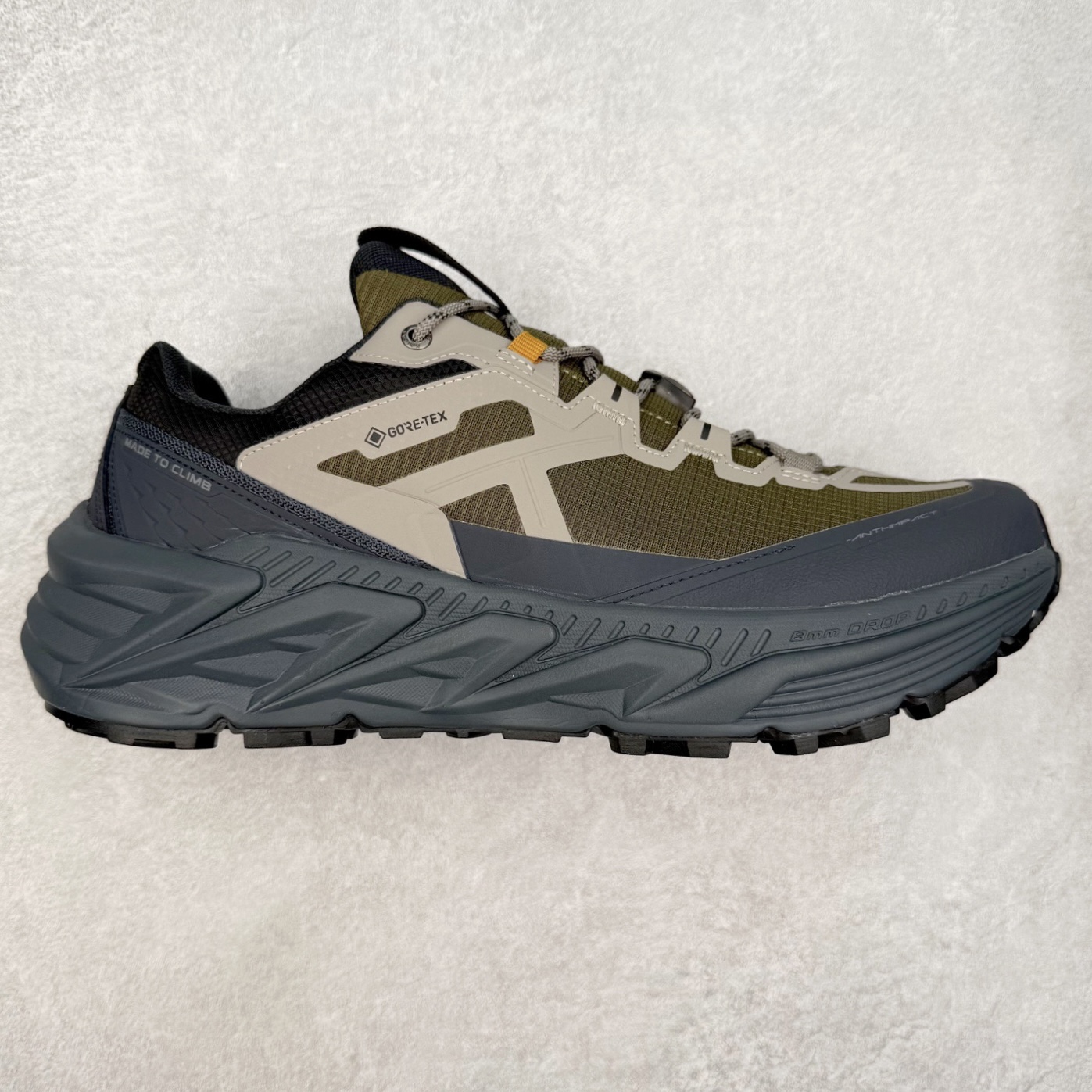 凯乐石 KAILAS 山行2代 GTX 25款舒适缓冲徒步 织物TPU减震防滑透气包裹性轻便低帮超强抓地力越野跑步鞋 KAILAS凯乐石品牌是全球三大全系攀登品牌之一，于2003年创立于中国广州，致力于为有攀登梦想的户外运动员及爱好者，研发制造功能性专业装备，满足他们在极限环境下安全舒适的需求，凯乐石专注于科技面料的开发及专业功能设计，产品线覆盖登山、攀岩、徒步、越野跑山、露营、旅行等多项户外运动，通过运动员的测试反馈，不断进化迭代，产品荣获国内外大奖71座，发明专利21个，更突破性的自主研发攀登器械，打造出中国的攀登硬实力。实拍调校N版已经零色差零失真 百分百还原实物色彩所见即所得 不存在货不对板色差等低级问题 选购参考实物拍摄 不混卖不参货 只用心做好货严格选品 承诺混一赔十 尺码：36 36.5 37.5 38 38.5 39 40 40.5 41 42 42.5 43 44 44.5 45-选品中心