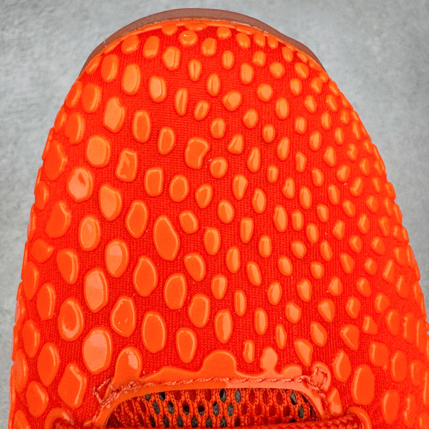 图片[15]-＃BS纯原 NK Zoom Kobe 6 Protro 科比六代 橙银色 IH1871-800 圈内顶级批次 完美复刻公司货 前掌超大Zoom Turbo气垫 后掌EVA缓震 真正的原汁原味 还原ZP脚感 全身鞋材卡料色独家定制 唯一正确喷漆工艺Swoosh 正确凹凸蛇鳞工艺 正确鞋面渐变效果 内全置真动飞态线 独立原厂模具 最大尺码达到48.5码 首批不拼图大几率过验 亲测已过 支持各种高强度实战 无需担心 上脚价 补货周期极长 脚宽建议买大半码 科比系列前掌偏窄 不影响二次销售 支持七天无理由退换 尺码：40 40.5 41 42 42.5 43 44 44.5 45 45.5 46 47.5 48.5-选品中心