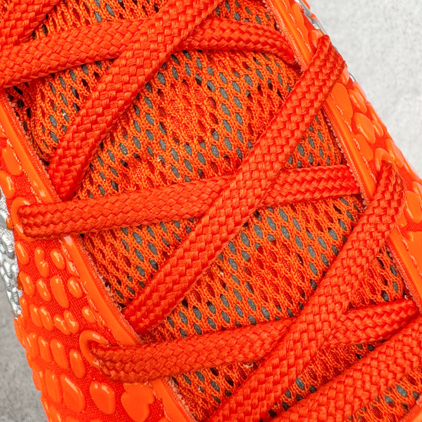 图片[14]-＃BS纯原 NK Zoom Kobe 6 Protro 科比六代 橙银色 IH1871-800 圈内顶级批次 完美复刻公司货 前掌超大Zoom Turbo气垫 后掌EVA缓震 真正的原汁原味 还原ZP脚感 全身鞋材卡料色独家定制 唯一正确喷漆工艺Swoosh 正确凹凸蛇鳞工艺 正确鞋面渐变效果 内全置真动飞态线 独立原厂模具 最大尺码达到48.5码 首批不拼图大几率过验 亲测已过 支持各种高强度实战 无需担心 上脚价 补货周期极长 脚宽建议买大半码 科比系列前掌偏窄 不影响二次销售 支持七天无理由退换 尺码：40 40.5 41 42 42.5 43 44 44.5 45 45.5 46 47.5 48.5-选品中心