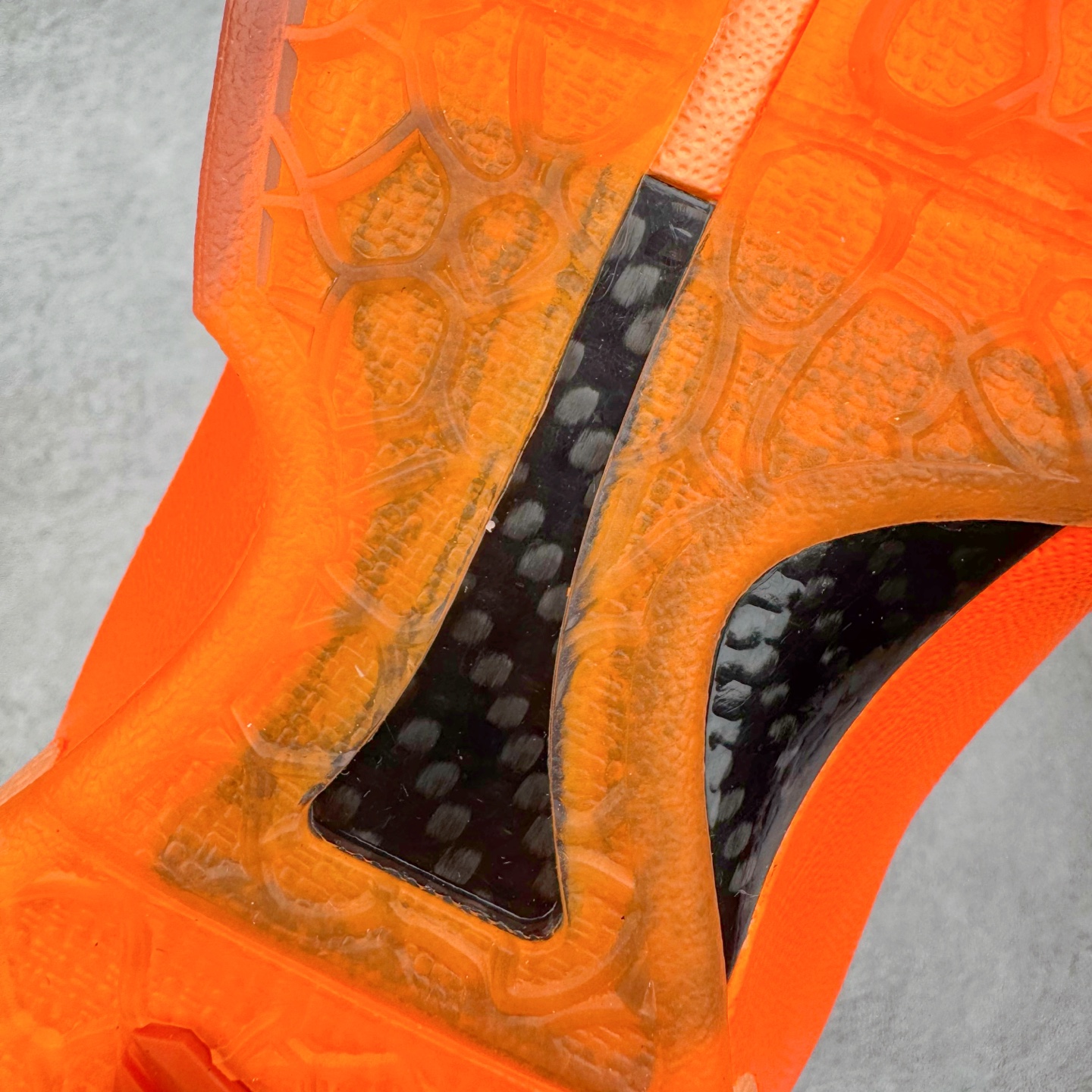 图片[19]-＃BS纯原 NK Zoom Kobe 6 Protro 科比六代 橙银色 IH1871-800 圈内顶级批次 完美复刻公司货 前掌超大Zoom Turbo气垫 后掌EVA缓震 真正的原汁原味 还原ZP脚感 全身鞋材卡料色独家定制 唯一正确喷漆工艺Swoosh 正确凹凸蛇鳞工艺 正确鞋面渐变效果 内全置真动飞态线 独立原厂模具 最大尺码达到48.5码 首批不拼图大几率过验 亲测已过 支持各种高强度实战 无需担心 上脚价 补货周期极长 脚宽建议买大半码 科比系列前掌偏窄 不影响二次销售 支持七天无理由退换 尺码：40 40.5 41 42 42.5 43 44 44.5 45 45.5 46 47.5 48.5-选品中心