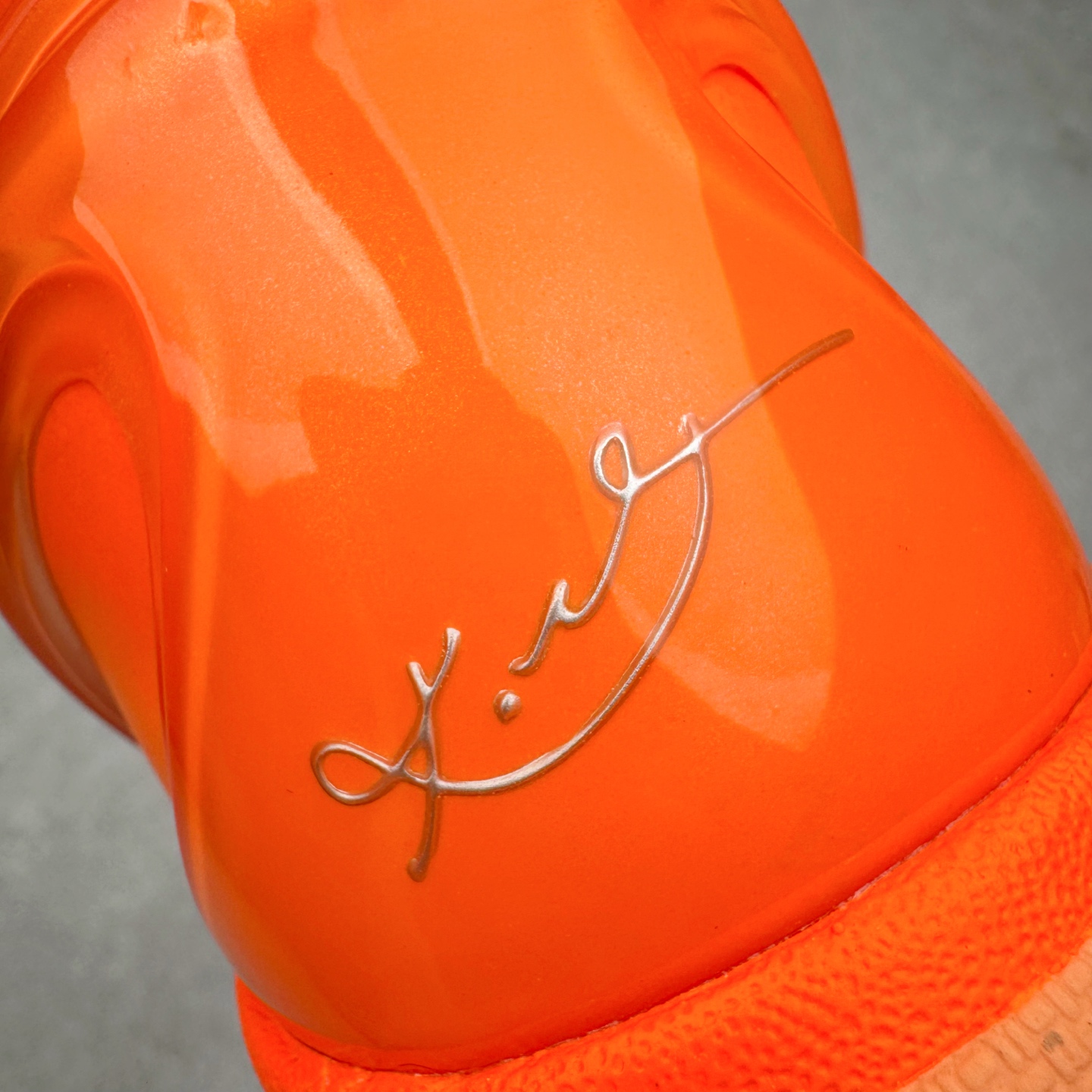 图片[12]-＃BS纯原 NK Zoom Kobe 6 Protro 科比六代 橙银色 IH1871-800 圈内顶级批次 完美复刻公司货 前掌超大Zoom Turbo气垫 后掌EVA缓震 真正的原汁原味 还原ZP脚感 全身鞋材卡料色独家定制 唯一正确喷漆工艺Swoosh 正确凹凸蛇鳞工艺 正确鞋面渐变效果 内全置真动飞态线 独立原厂模具 最大尺码达到48.5码 首批不拼图大几率过验 亲测已过 支持各种高强度实战 无需担心 上脚价 补货周期极长 脚宽建议买大半码 科比系列前掌偏窄 不影响二次销售 支持七天无理由退换 尺码：40 40.5 41 42 42.5 43 44 44.5 45 45.5 46 47.5 48.5-选品中心