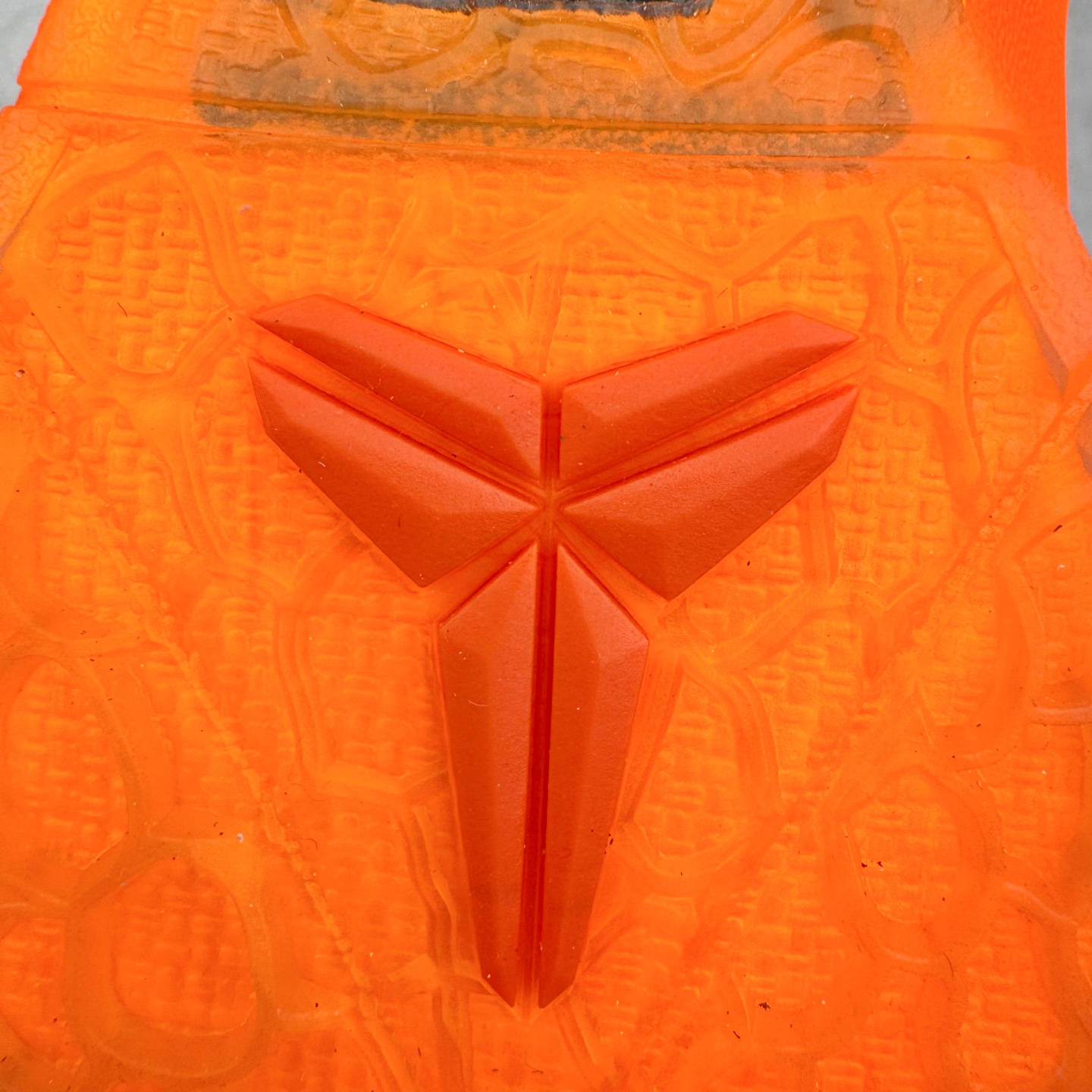 图片[20]-＃BS纯原 NK Zoom Kobe 6 Protro 科比六代 橙银色 IH1871-800 圈内顶级批次 完美复刻公司货 前掌超大Zoom Turbo气垫 后掌EVA缓震 真正的原汁原味 还原ZP脚感 全身鞋材卡料色独家定制 唯一正确喷漆工艺Swoosh 正确凹凸蛇鳞工艺 正确鞋面渐变效果 内全置真动飞态线 独立原厂模具 最大尺码达到48.5码 首批不拼图大几率过验 亲测已过 支持各种高强度实战 无需担心 上脚价 补货周期极长 脚宽建议买大半码 科比系列前掌偏窄 不影响二次销售 支持七天无理由退换 尺码：40 40.5 41 42 42.5 43 44 44.5 45 45.5 46 47.5 48.5-选品中心