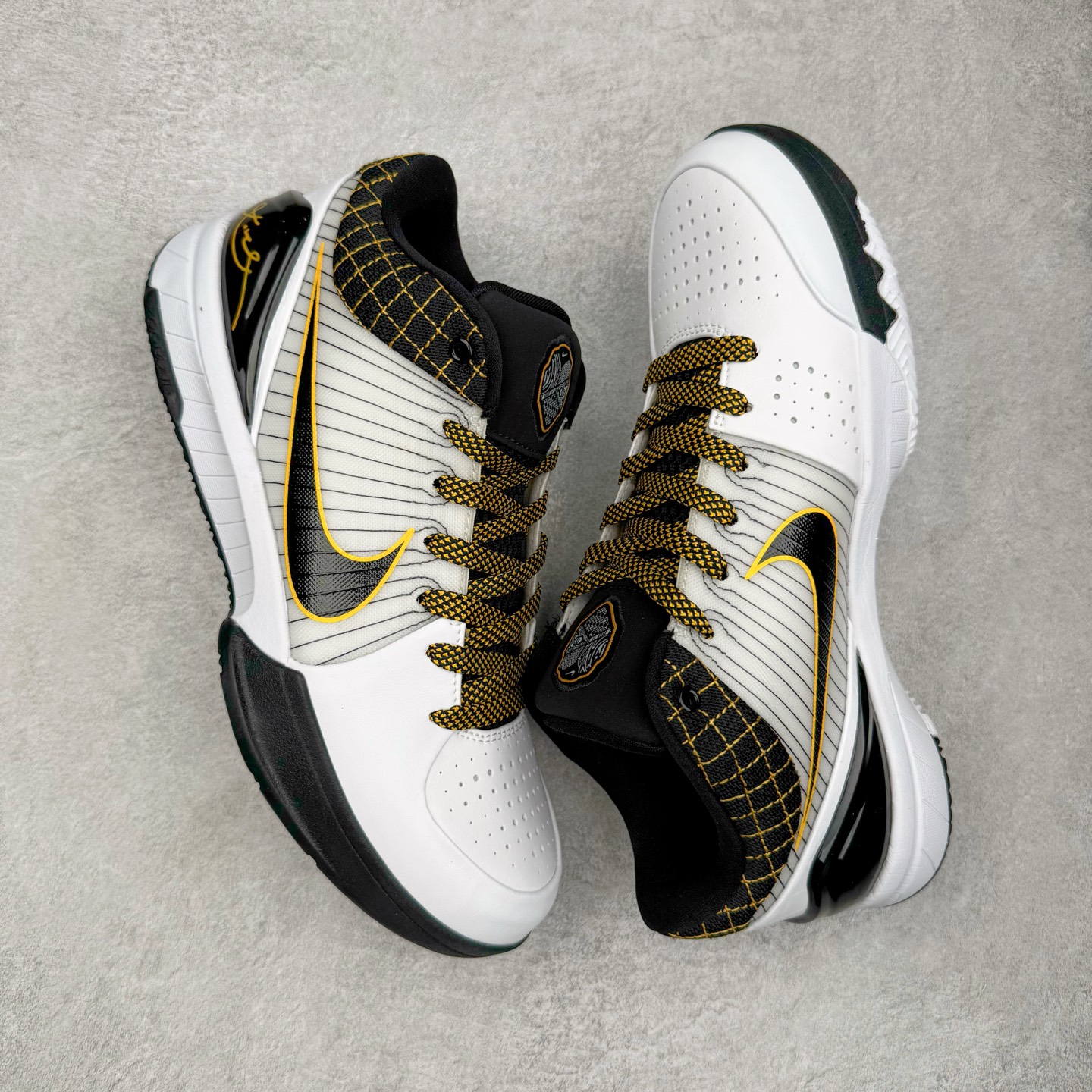 图片[3]-＃BS纯原 NK Zoom Kobe 4 Protro 科比四代 季后赛 AV6339-101 Zoom Turbo气垫➕后掌EVA缓震 实战配置直接拉满 原楦纸板开发 鞋身流线型、后跟塑形 区分土肥圆 原档数据3D打印 鞋面细节匹配原版 全身鞋材卡料色独家定制 唯一正确喷漆 SWOOSH NK专利Flyknit飞线科技 给予鞋身足够抗扭矩力 真实底模最大48.5 实战利器 专供海外市场 尺码：40 40.5 41 42 42.5 43 44 44.5 45 46 47.5 48.5 （脚宽、脚胖 建议买大半码）-选品中心