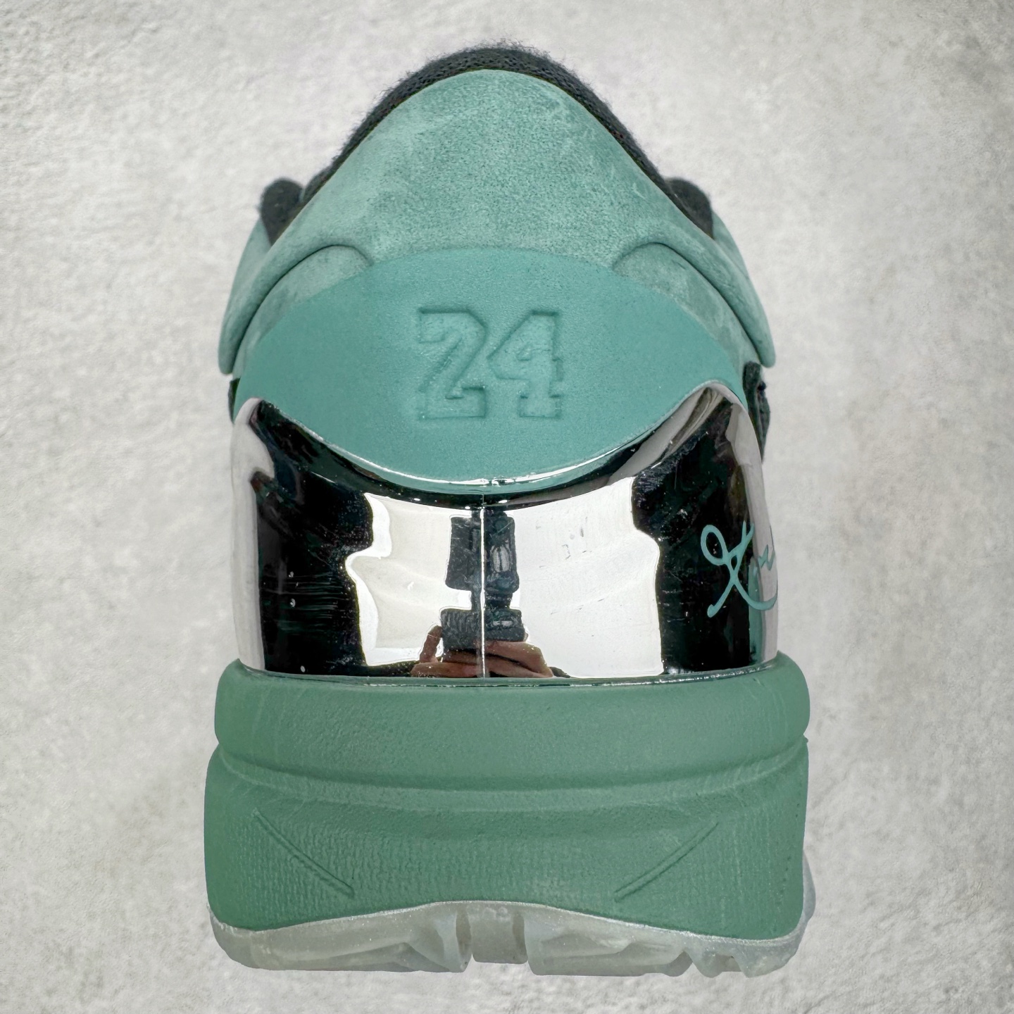 图片[8]-＃BS纯原 NK Zoom Kobe 4 科比四代 电镀银绿色 FQ3545-300 Zoom Turbo气垫➕后掌EVA缓震 实战配置直接拉满 原楦纸板开发 鞋身流线型、后跟塑形 区分土肥圆 原档数据3D打印 鞋面细节匹配原版 全身鞋材卡料色独家定制 唯一正确喷漆 SWOOSH NK专利Flyknit飞线科技 给予鞋身足够抗扭矩力 真实底模最大48.5 实战利器 专供海外市场 男女鞋 尺码：36 36.5 37.5 38 38.5 39 40 40.5 41 42 42.5 43 44 44.5 45 46 47.5 （脚宽、脚胖 建议买大半码）-选品中心