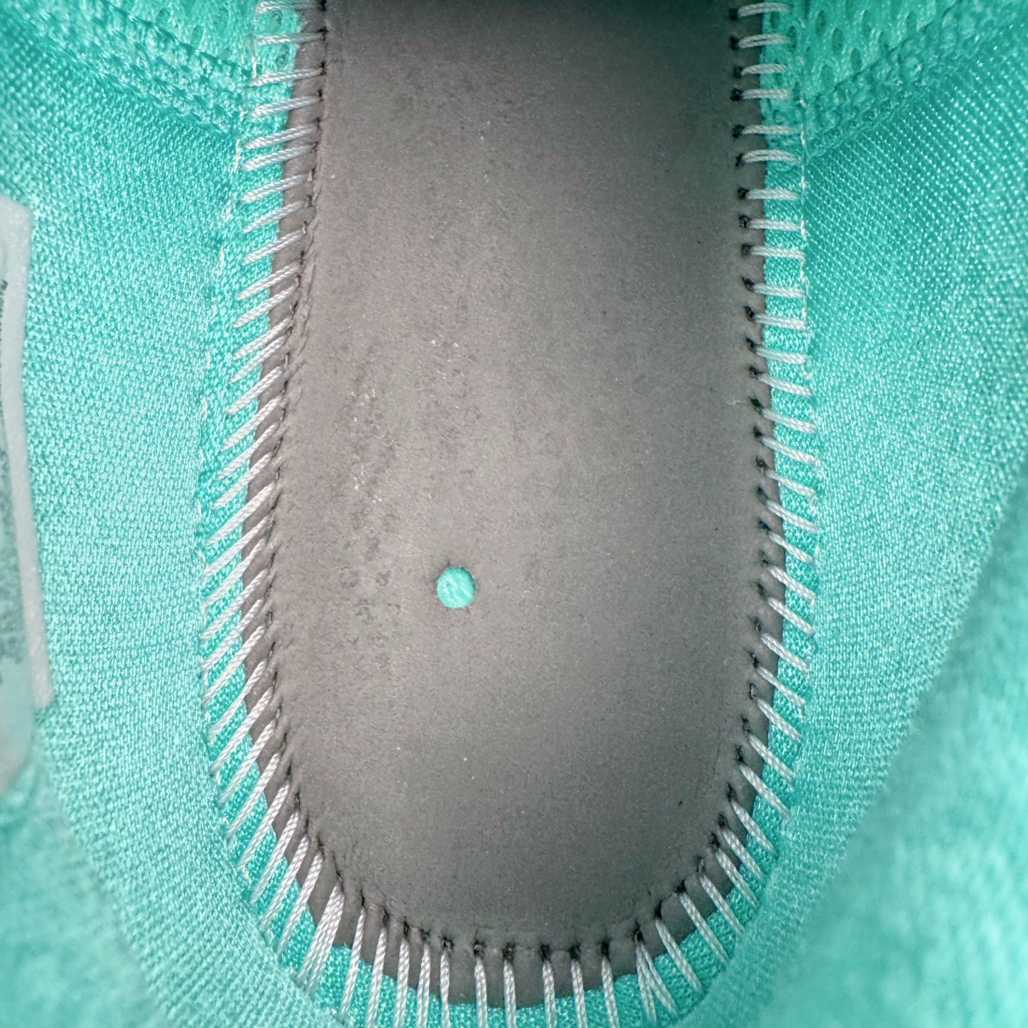 图片[12]-＃S2 NK Zoom Kobe 6 Protro 科比六代 杰伦布伦森 自由女神 IO5774-300 圈内顶级批次 完美复刻公司货 前掌超大Zoom Turbo气垫 后掌EVA缓震 真正的原汁原味 还原ZP脚感 全身鞋材卡料色独家定制 唯一正确喷漆工艺Swoosh 正确凹凸蛇鳞工艺 正确鞋面渐变效果 内全置真动飞态线 独立原厂模具 最大尺码达到48.5码 首批不拼图大几率过验 亲测已过 支持各种高强度实战 无需担心 上脚价 补货周期极长 脚宽建议买大半码 科比系列前掌偏窄 不影响二次销售 支持七天无理由退换 尺码：40 40.5 41 42 42.5 43 44 44.5 45 45.5 46 47.5 48.5-选品中心