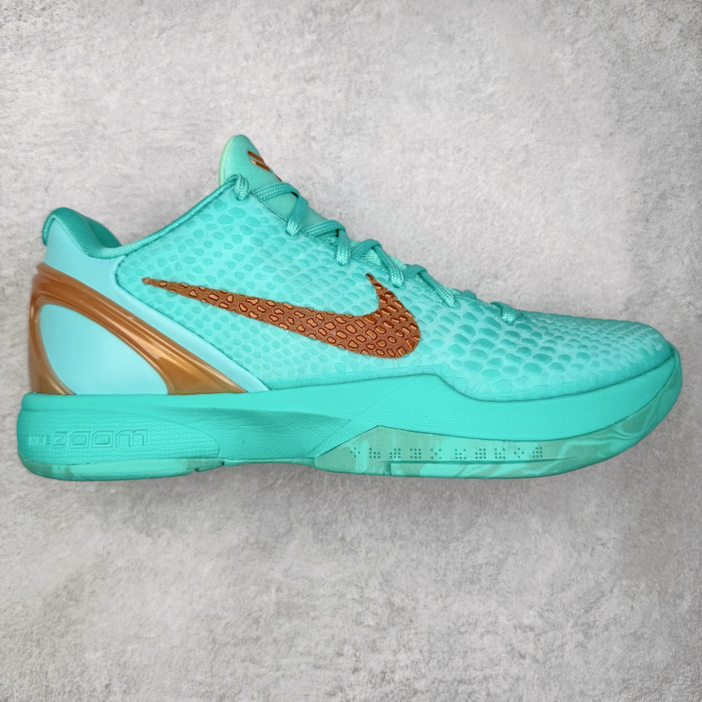 ＃S2 NK Zoom Kobe 6 Protro 科比六代 杰伦布伦森 自由女神 IO5774-300 圈内顶级批次 完美复刻公司货 前掌超大Zoom Turbo气垫 后掌EVA缓震 真正的原汁原味 还原ZP脚感 全身鞋材卡料色独家定制 唯一正确喷漆工艺Swoosh 正确凹凸蛇鳞工艺 正确鞋面渐变效果 内全置真动飞态线 独立原厂模具 最大尺码达到48.5码 首批不拼图大几率过验 亲测已过 支持各种高强度实战 无需担心 上脚价 补货周期极长 脚宽建议买大半码 科比系列前掌偏窄 不影响二次销售 支持七天无理由退换 尺码：40 40.5 41 42 42.5 43 44 44.5 45 45.5 46 47.5 48.5-选品中心