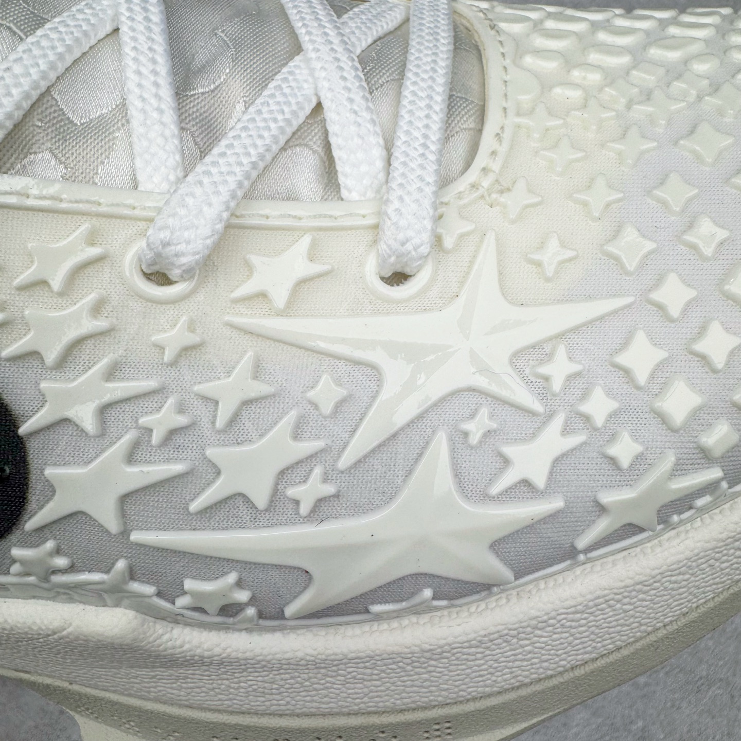 图片[14]-＃BS纯原 NK Zoom Kobe 6 Protro 科比六代 全明星2.0 白色星星 FQ3546-100 圈内顶级批次 完美复刻公司货 前掌超大Zoom Turbo气垫 后掌EVA缓震 真正的原汁原味 还原ZP脚感 全身鞋材卡料色独家定制 唯一正确喷漆工艺Swoosh 正确凹凸蛇鳞工艺 正确鞋面渐变效果 内全置真动飞态线 独立原厂模具 最大尺码达到48.5码 首批不拼图大几率过验 亲测已过 支持各种高强度实战 无需担心 上脚价 补货周期极长 脚宽建议买大半码 科比系列前掌偏窄 不影响二次销售 支持七天无理由退换 尺码：40 40.5 41 42 42.5 43 44 44.5 45 45.5 46 47.5 48.5-选品中心