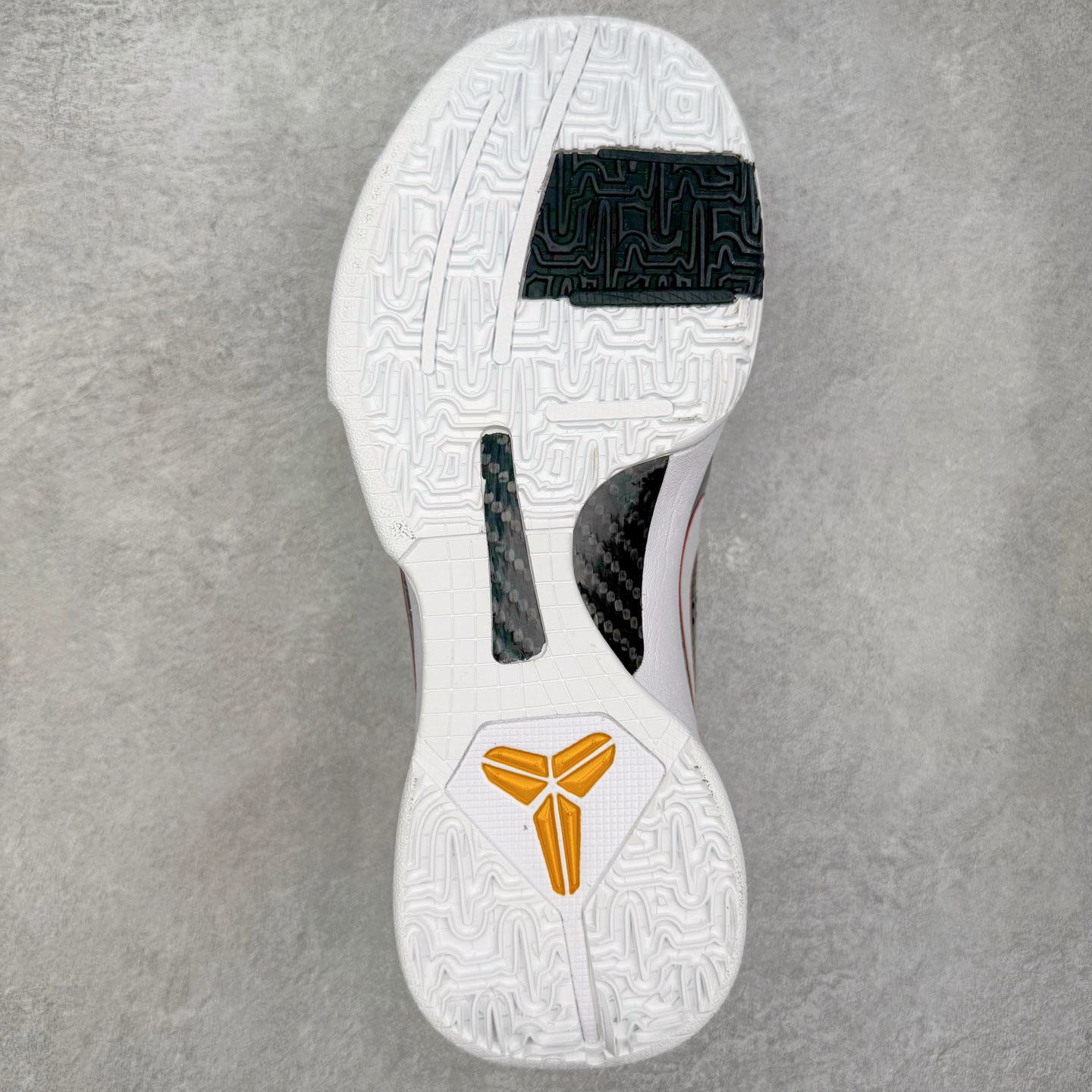 图片[9]-＃BS纯原 NK Zoom Kobe \\\”Bruce Lee\\\” 科比5代 李小龙黑白 CD4991-101 Zoom Turbo气垫➕后掌EVA缓震 实战配置直接拉满 原楦纸板开发 鞋身流线型、后跟塑形 区分土肥圆 原档数据3D打印 鞋面细节匹配原版 全身鞋材卡料色独家定制 唯一正确喷漆SWOOSH NK专利Flyknit飞线科技，给予鞋身足够抗扭矩力 真实底模最大47.5 实战利器 专供海外市场 尺码：40 40.5 41 42 42.5 43 44 44.5 45 46 47.5 48.5 （脚宽、脚胖 建议买大半码）-选品中心