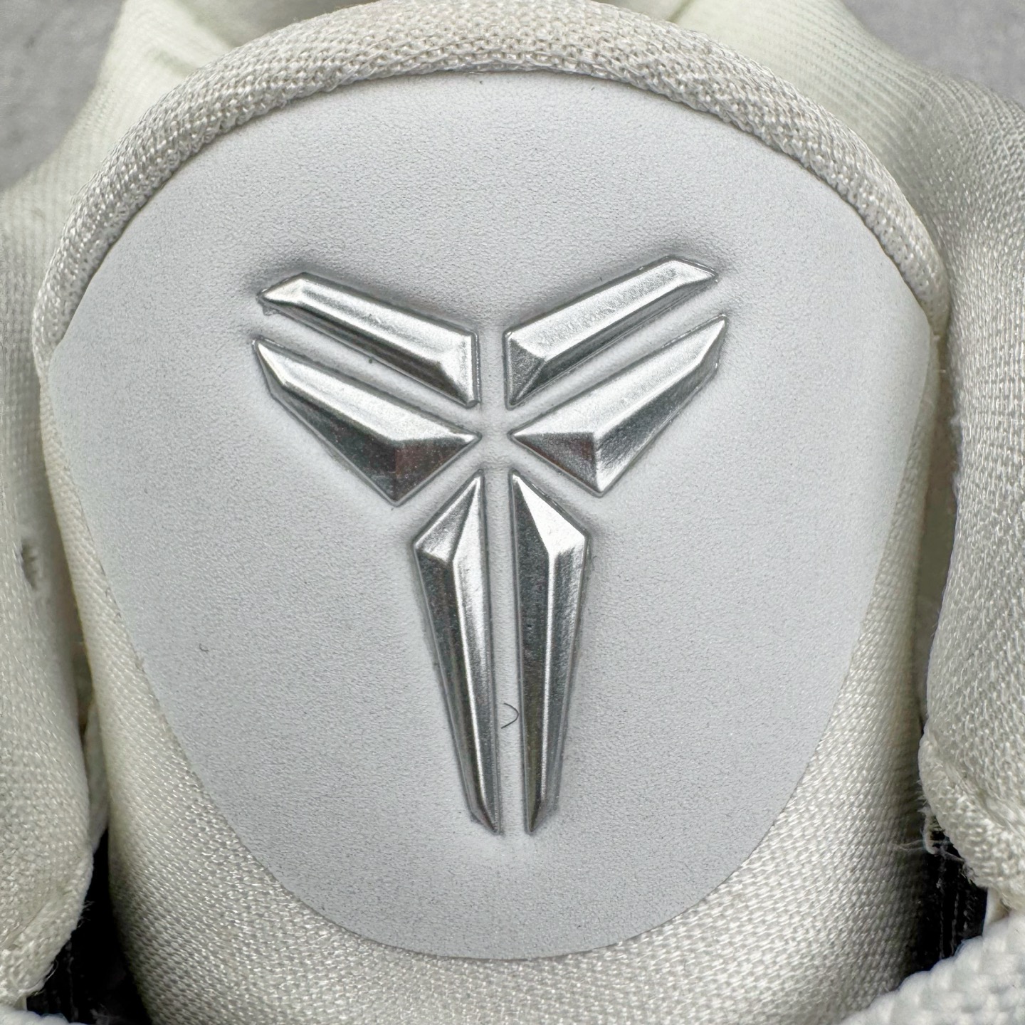 图片[13]-＃BS纯原 NK Zoom Kobe \\\”Bruce Lee\\\” 科比5代 李小龙黑白 CD4991-101 Zoom Turbo气垫➕后掌EVA缓震 实战配置直接拉满 原楦纸板开发 鞋身流线型、后跟塑形 区分土肥圆 原档数据3D打印 鞋面细节匹配原版 全身鞋材卡料色独家定制 唯一正确喷漆SWOOSH NK专利Flyknit飞线科技，给予鞋身足够抗扭矩力 真实底模最大47.5 实战利器 专供海外市场 尺码：40 40.5 41 42 42.5 43 44 44.5 45 46 47.5 48.5 （脚宽、脚胖 建议买大半码）-选品中心