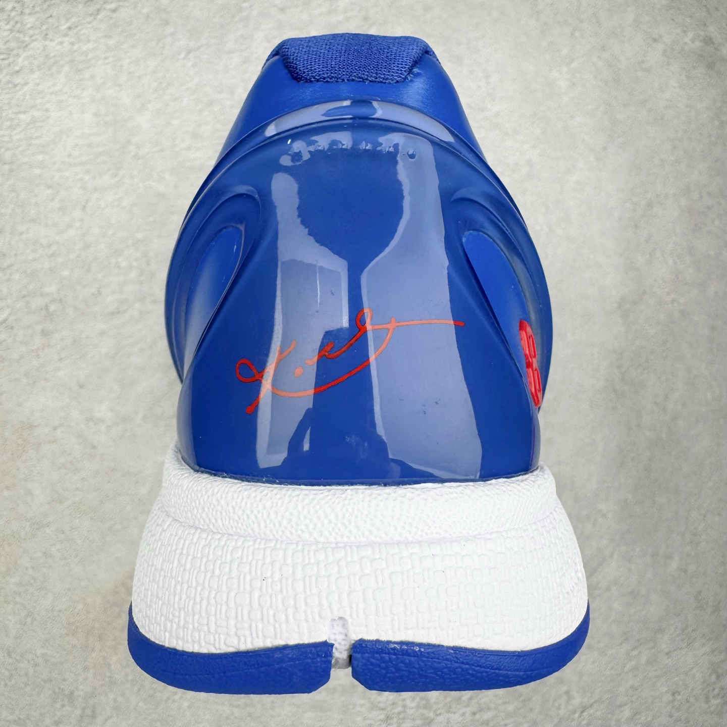 图片[8]-＃BS纯原 NK Zoom Kobe 6 Protro 科比六代 道奇蓝白 CW2190-400 圈内顶级批次 完美复刻公司货 前掌超大Zoom Turbo气垫 后掌EVA缓震 真正的原汁原味 还原ZP脚感 全身鞋材卡料色独家定制 唯一正确喷漆工艺Swoosh 正确凹凸蛇鳞工艺 正确鞋面渐变效果 内全置真动飞态线 独立原厂模具 最大尺码达到48.5码 首批不拼图大几率过验 亲测已过 支持各种高强度实战 无需担心 上脚价 补货周期极长 脚宽建议买大半码 科比系列前掌偏窄 不影响二次销售 支持七天无理由退换 尺码：40 40.5 41 42 42.5 43 44 44.5 45 45.5 46 47.5 48.5-选品中心