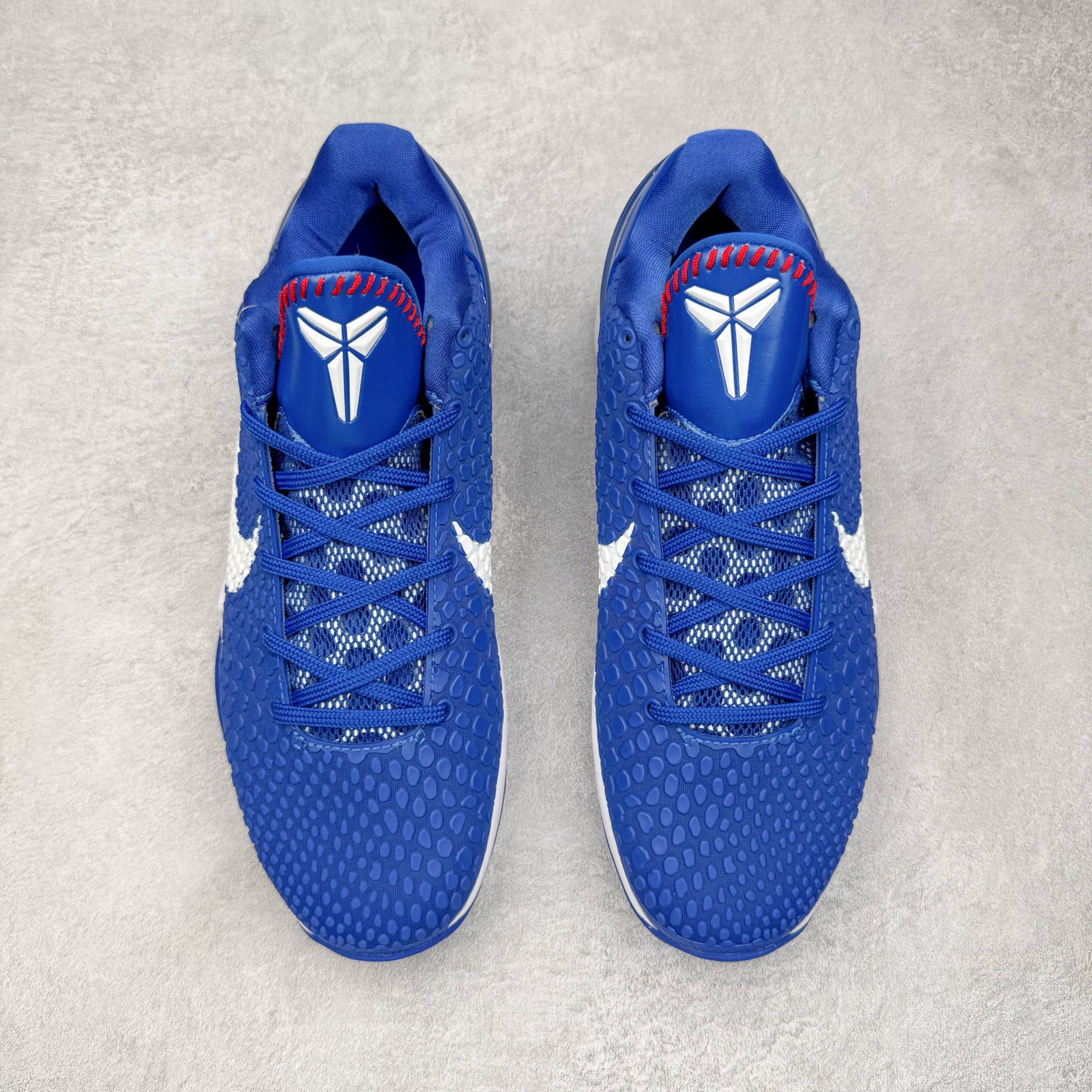 图片[2]-＃BS纯原 NK Zoom Kobe 6 Protro 科比六代 道奇蓝白 CW2190-400 圈内顶级批次 完美复刻公司货 前掌超大Zoom Turbo气垫 后掌EVA缓震 真正的原汁原味 还原ZP脚感 全身鞋材卡料色独家定制 唯一正确喷漆工艺Swoosh 正确凹凸蛇鳞工艺 正确鞋面渐变效果 内全置真动飞态线 独立原厂模具 最大尺码达到48.5码 首批不拼图大几率过验 亲测已过 支持各种高强度实战 无需担心 上脚价 补货周期极长 脚宽建议买大半码 科比系列前掌偏窄 不影响二次销售 支持七天无理由退换 尺码：40 40.5 41 42 42.5 43 44 44.5 45 45.5 46 47.5 48.5-选品中心