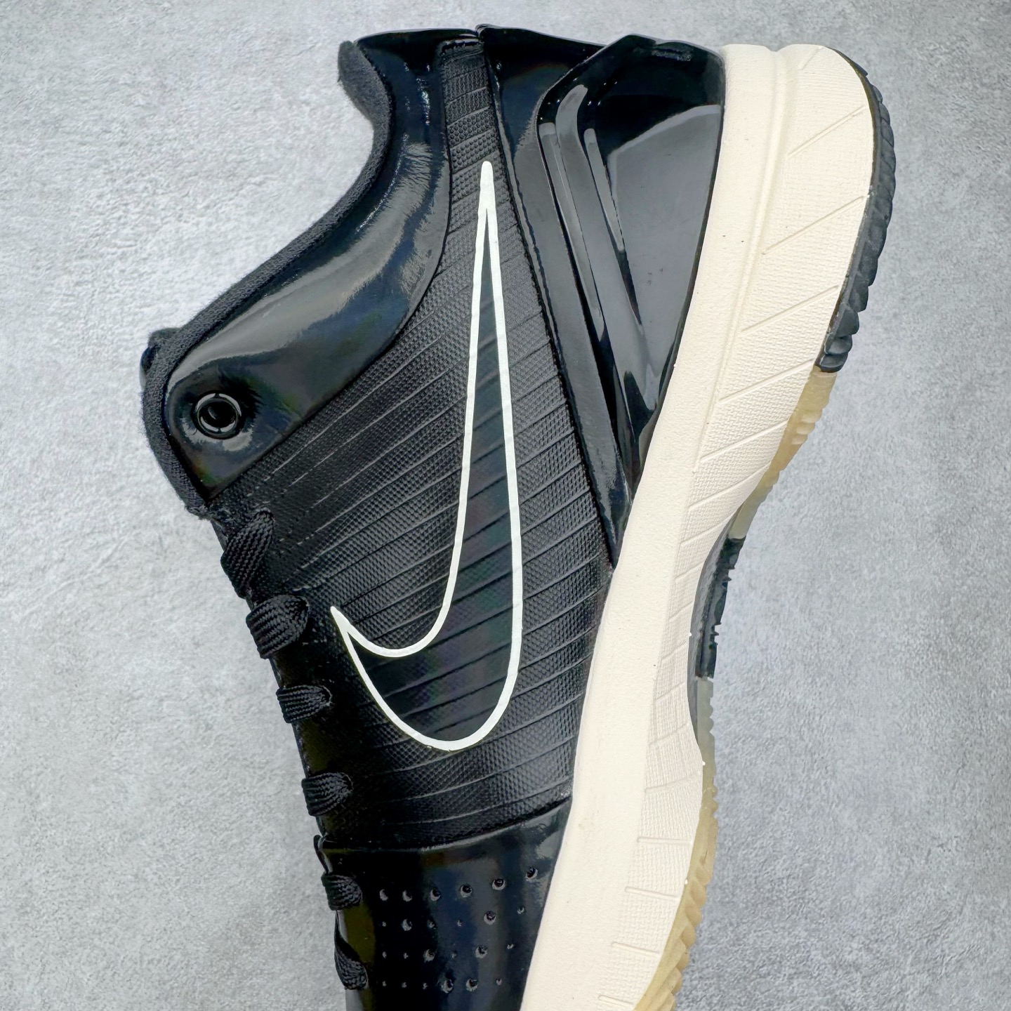 图片[7]-＃BS纯原 UNDEFEATED x NK Zoom Kobe 4 Protro 科比四代联名 黑曼巴 CQ3869-001 Zoom Turbo气垫➕后掌EVA缓震 实战配置直接拉满 原楦纸板开发 鞋身流线型、后跟塑形 区分土肥圆 原档数据3D打印 鞋面细节匹配原版 全身鞋材卡料色独家定制 唯一正确喷漆 SWOOSH NK专利Flyknit飞线科技 给予鞋身足够抗扭矩力 真实底模最大48.5 实战利器 专供海外市场 尺码：40 40.5 41 42 42.5 43 44 44.5 45 46 47.5 48.5 （脚宽、脚胖 建议买大半码）-选品中心