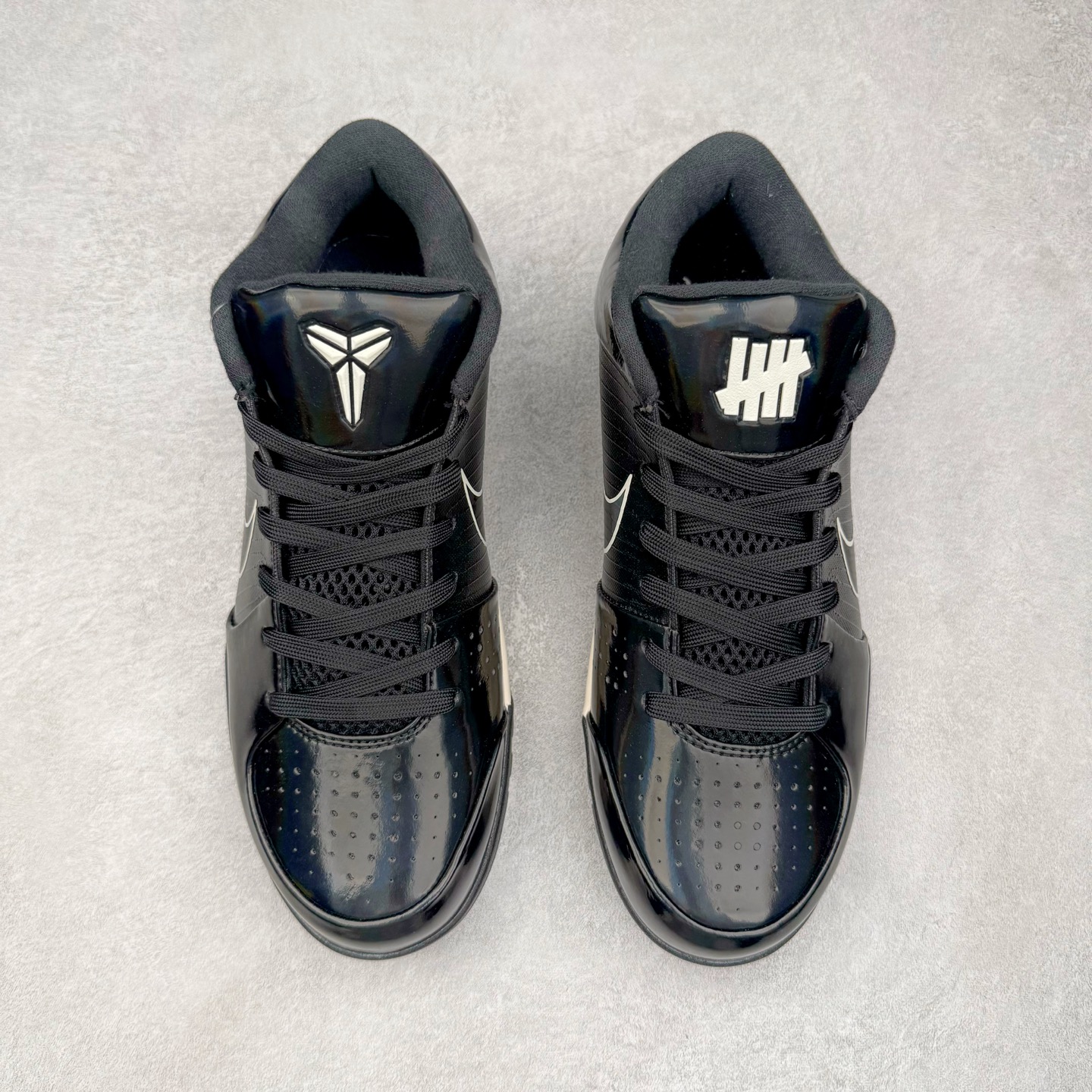 图片[2]-＃BS纯原 UNDEFEATED x NK Zoom Kobe 4 Protro 科比四代联名 黑曼巴 CQ3869-001 Zoom Turbo气垫➕后掌EVA缓震 实战配置直接拉满 原楦纸板开发 鞋身流线型、后跟塑形 区分土肥圆 原档数据3D打印 鞋面细节匹配原版 全身鞋材卡料色独家定制 唯一正确喷漆 SWOOSH NK专利Flyknit飞线科技 给予鞋身足够抗扭矩力 真实底模最大48.5 实战利器 专供海外市场 尺码：40 40.5 41 42 42.5 43 44 44.5 45 46 47.5 48.5 （脚宽、脚胖 建议买大半码）-选品中心