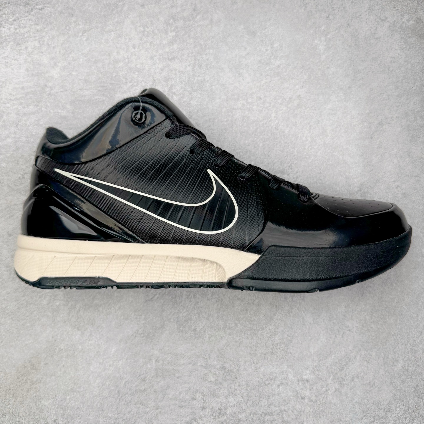 ＃BS纯原 UNDEFEATED x NK Zoom Kobe 4 Protro 科比四代联名 黑曼巴 CQ3869-001 Zoom Turbo气垫➕后掌EVA缓震 实战配置直接拉满 原楦纸板开发 鞋身流线型、后跟塑形 区分土肥圆 原档数据3D打印 鞋面细节匹配原版 全身鞋材卡料色独家定制 唯一正确喷漆 SWOOSH NK专利Flyknit飞线科技 给予鞋身足够抗扭矩力 真实底模最大48.5 实战利器 专供海外市场 尺码：40 40.5 41 42 42.5 43 44 44.5 45 46 47.5 48.5 （脚宽、脚胖 建议买大半码）-选品中心