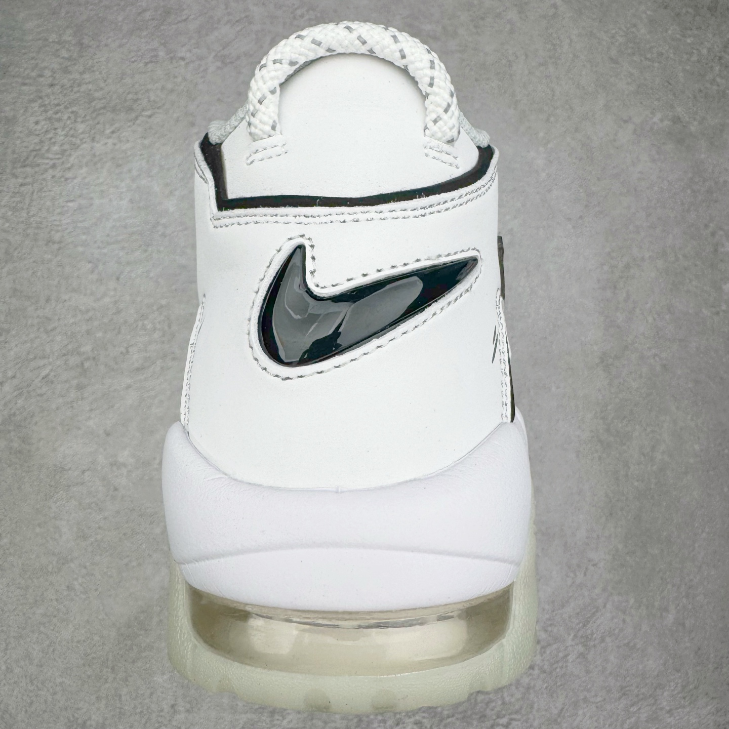 图片[8]-＃CK纯原 NK Air More Uptempo ’96 OG 皮蓬大AIR复古篮球鞋 DQ5014-100 以流行于街头的涂鸦文化为设计灵感 整体的设计风格夸张而充满魅力 厚实而充满质感的皮质鞋面两侧印刻了一对巨大的字母“AIR”独特炫酷的外观惊艳无比 尺码：36 36.5 37.5 38 38.5 39 40 40.5 41 42 42.5 43 44 44.5 45 46-选品中心