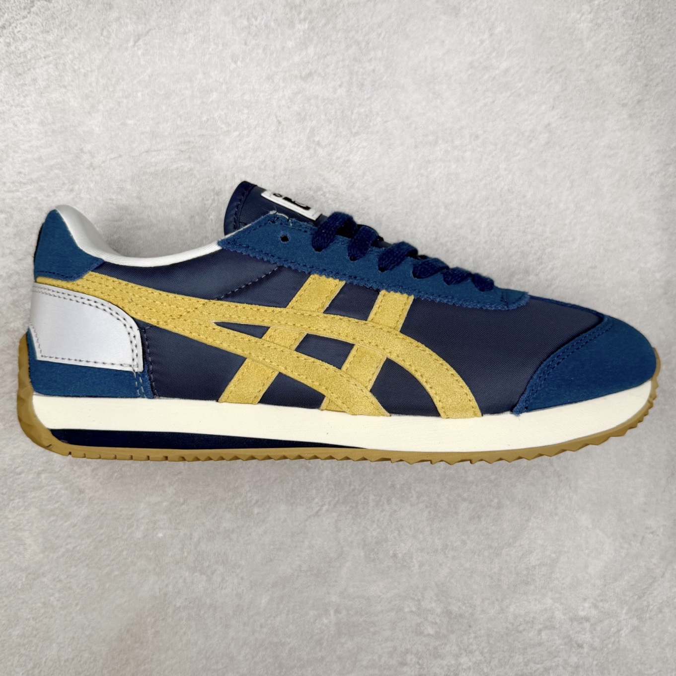 Asics Onitsuka Tiger EDR 78 亚瑟士鬼冢虎系列超舒适缓震复合底包跟鞋休闲运动鞋 尺码:36 37 37.5 38 39 39.5 40 40.5 41 42 42.5 43.5 44 45-选品中心