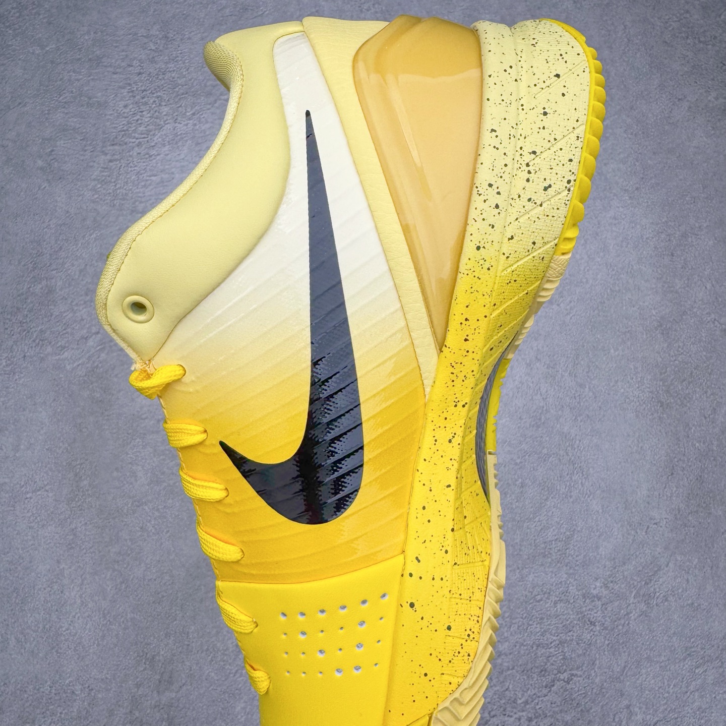 图片[7]-＃S2纯原 NK Zoom Kobe 4 科比四代 耐克高中黄色 IH0587-700 原厂高压 Zoom Turbo气垫➕后掌EVA缓震 实战配置直接拉满 原楦纸板开发 鞋身流线型、后跟塑形 区分土肥圆 原档数据3D打印 鞋面细节匹配原版 全身鞋材卡料色独家定制 唯一正确喷漆 SWOOSH NK专利Flyknit飞线科技 给予鞋身足够抗扭矩力 真实底模最大48.5 实战利器 专供海外市场 尺码：40 40.5 41 42 42.5 43 44 44.5 45 46 47.5 48.5 （脚宽、脚胖 建议买大半码）-选品中心