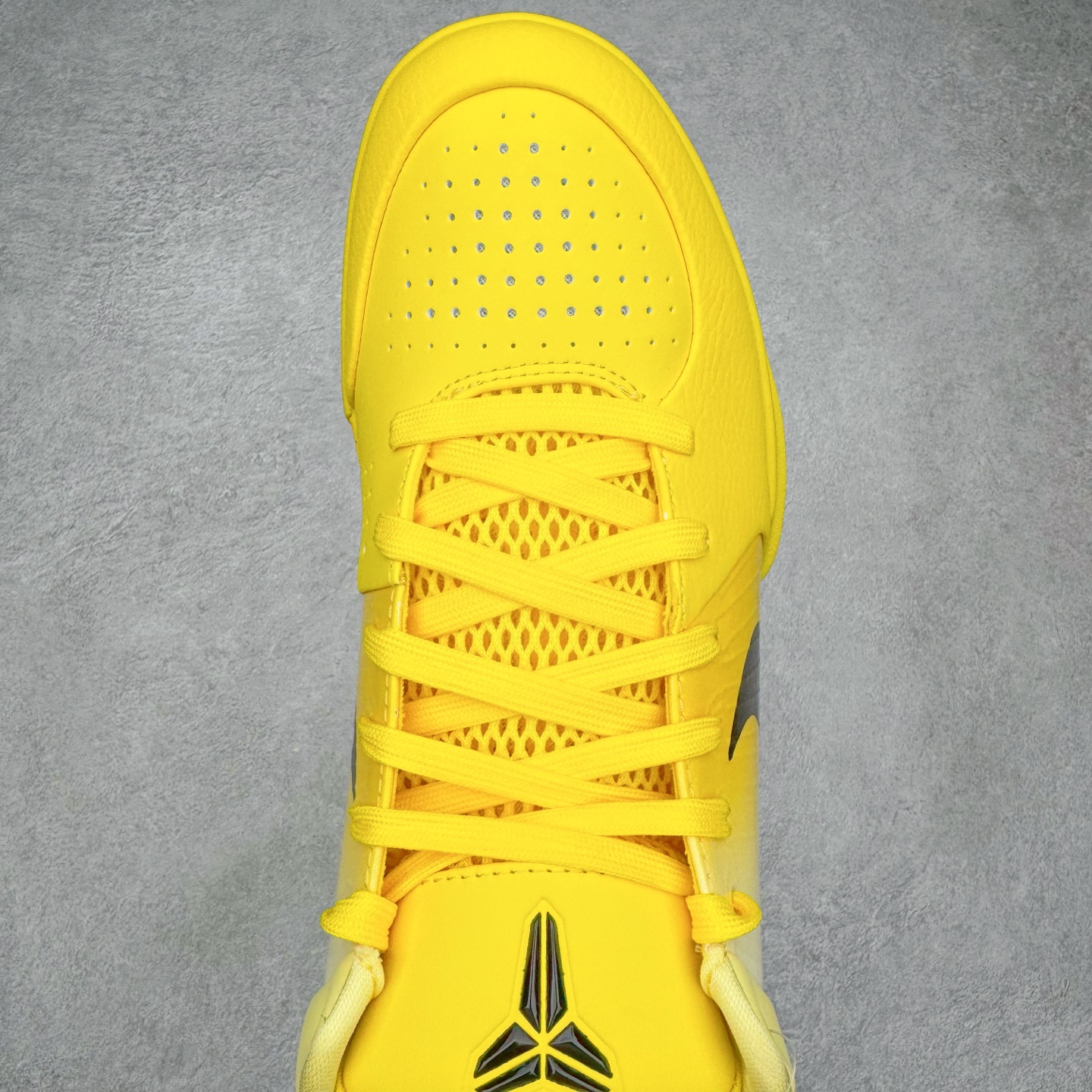 图片[4]-＃S2纯原 NK Zoom Kobe 4 科比四代 耐克高中黄色 IH0587-700 原厂高压 Zoom Turbo气垫➕后掌EVA缓震 实战配置直接拉满 原楦纸板开发 鞋身流线型、后跟塑形 区分土肥圆 原档数据3D打印 鞋面细节匹配原版 全身鞋材卡料色独家定制 唯一正确喷漆 SWOOSH NK专利Flyknit飞线科技 给予鞋身足够抗扭矩力 真实底模最大48.5 实战利器 专供海外市场 尺码：40 40.5 41 42 42.5 43 44 44.5 45 46 47.5 48.5 （脚宽、脚胖 建议买大半码）-选品中心