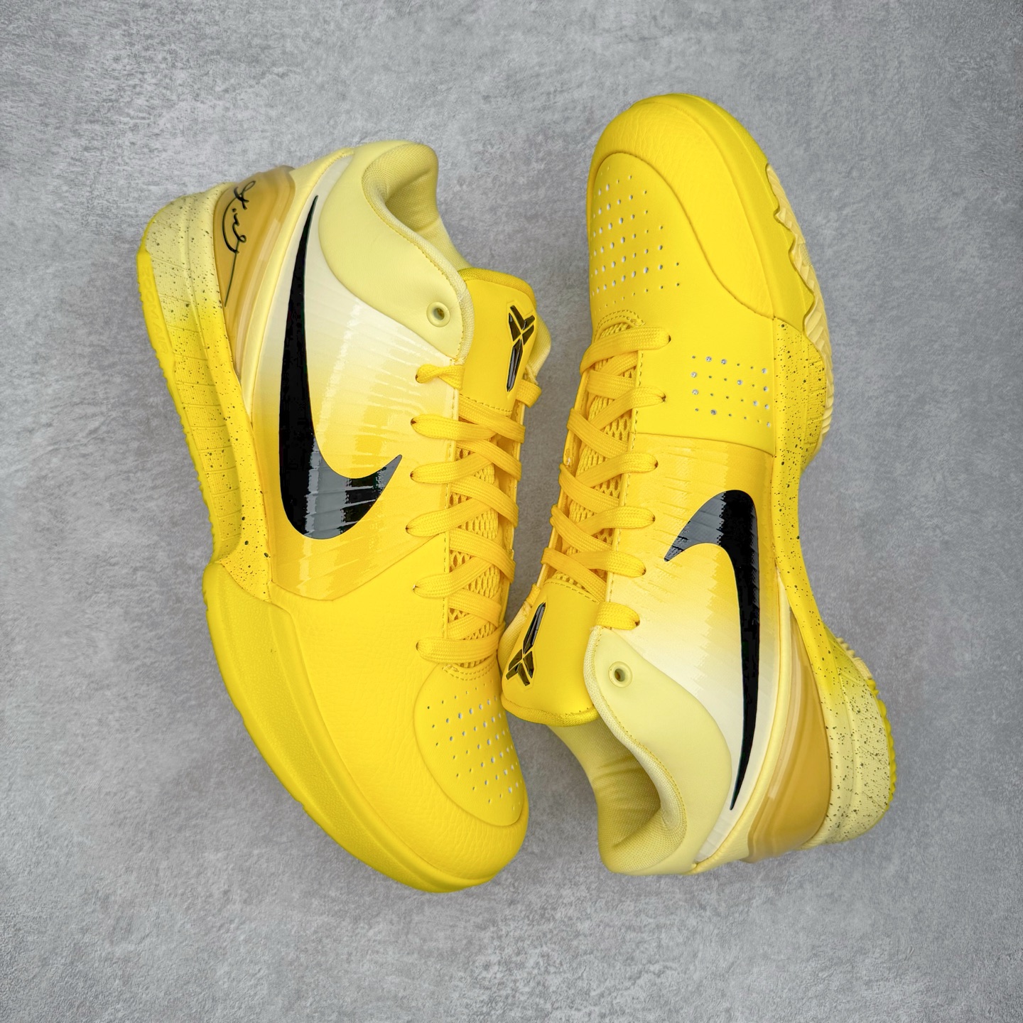 图片[3]-＃S2纯原 NK Zoom Kobe 4 科比四代 耐克高中黄色 IH0587-700 原厂高压 Zoom Turbo气垫➕后掌EVA缓震 实战配置直接拉满 原楦纸板开发 鞋身流线型、后跟塑形 区分土肥圆 原档数据3D打印 鞋面细节匹配原版 全身鞋材卡料色独家定制 唯一正确喷漆 SWOOSH NK专利Flyknit飞线科技 给予鞋身足够抗扭矩力 真实底模最大48.5 实战利器 专供海外市场 尺码：40 40.5 41 42 42.5 43 44 44.5 45 46 47.5 48.5 （脚宽、脚胖 建议买大半码）-选品中心