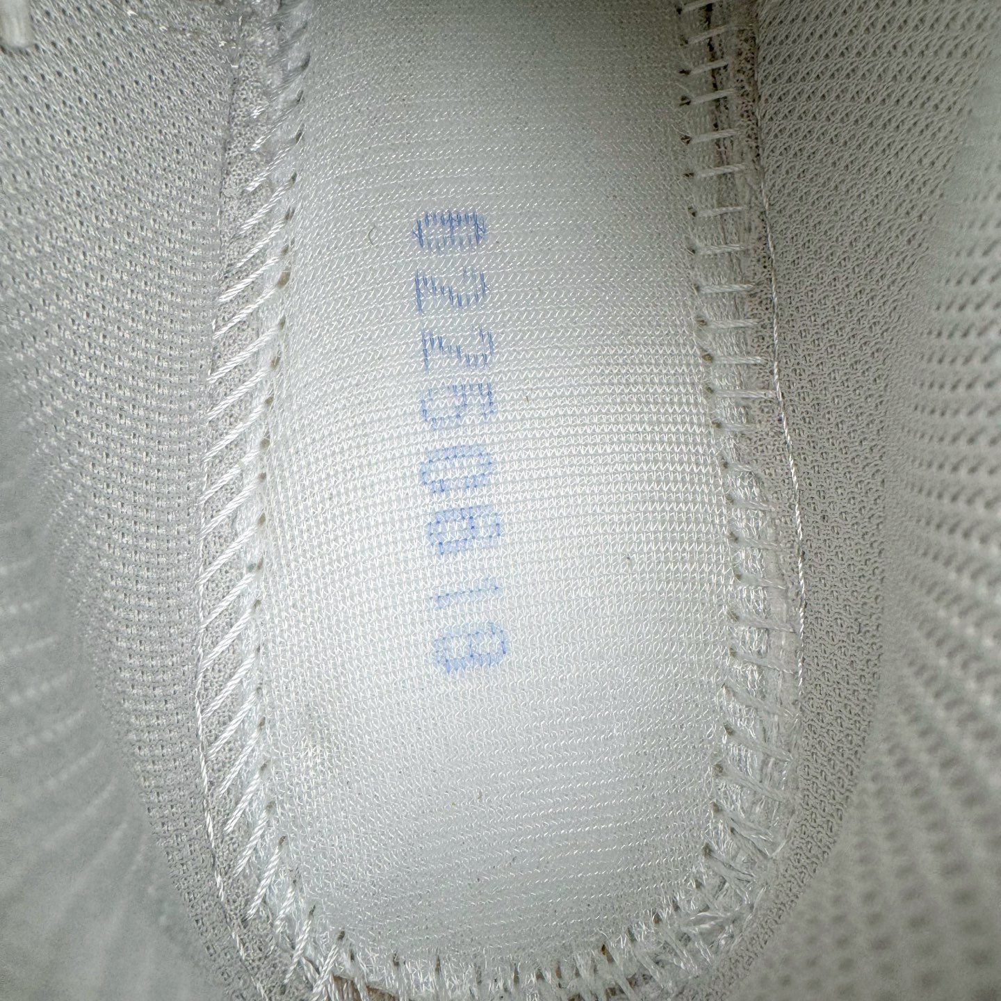 图片[10]-＃ZC总裁 Asics Gel-Kayano K14 亚瑟士系列复古舒适织物合成革减震防滑耐磨低帮休闲跑步鞋 市场顶级版本 原装纸板楦头开发 独家私模五层组合大底 原厂定制缓震硅胶加持 原盒原配 官方四联吊牌 一比一同步原鞋工艺和用料 鞋面原厂“三明治”多层网布 区别其他同价版本 鞋垫采用原厂OrthoLite欧索莱材质 非普通海玻璃鞋垫 后跟一样采用了GEL缓震胶 整体系列设计非常的科技感 锻炼跑步的同时让你一样时尚百搭 尺码：36 37 37.5 38 39 39.5 40 40.5 41.5 42 42.5 43.5 44 44.5 45 46-选品中心