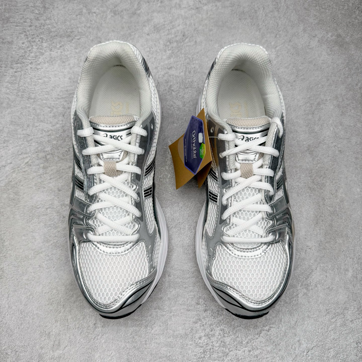 图片[2]-＃ZC总裁 Asics Gel-Kayano K14 亚瑟士系列复古舒适织物合成革减震防滑耐磨低帮休闲跑步鞋 市场顶级版本 原装纸板楦头开发 独家私模五层组合大底 原厂定制缓震硅胶加持 原盒原配 官方四联吊牌 一比一同步原鞋工艺和用料 鞋面原厂“三明治”多层网布 区别其他同价版本 鞋垫采用原厂OrthoLite欧索莱材质 非普通海玻璃鞋垫 后跟一样采用了GEL缓震胶 整体系列设计非常的科技感 锻炼跑步的同时让你一样时尚百搭 尺码：36 37 37.5 38 39 39.5 40 40.5 41.5 42 42.5 43.5 44 44.5 45 46-选品中心