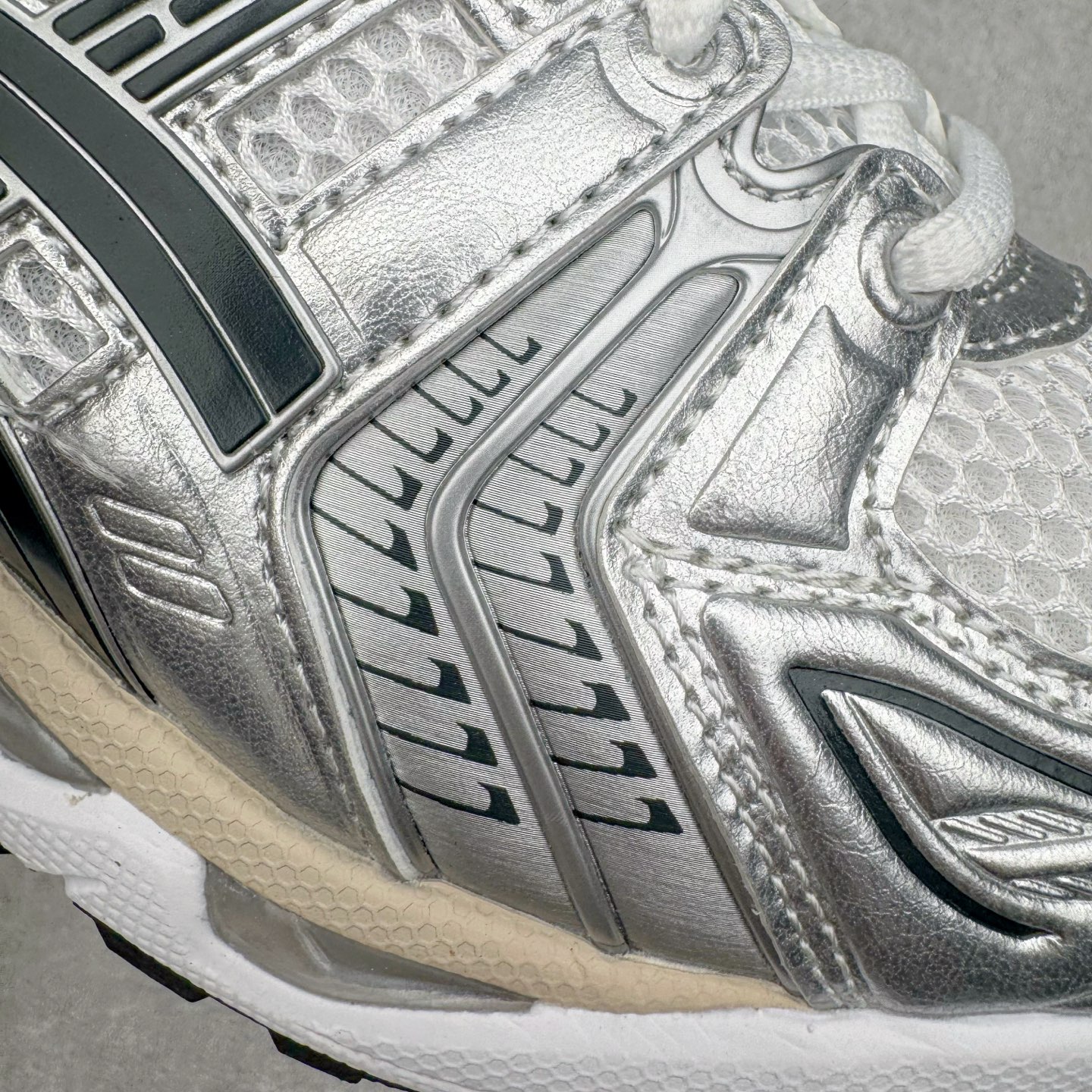 图片[15]-＃ZC总裁 Asics Gel-Kayano K14 亚瑟士系列复古舒适织物合成革减震防滑耐磨低帮休闲跑步鞋 市场顶级版本 原装纸板楦头开发 独家私模五层组合大底 原厂定制缓震硅胶加持 原盒原配 官方四联吊牌 一比一同步原鞋工艺和用料 鞋面原厂“三明治”多层网布 区别其他同价版本 鞋垫采用原厂OrthoLite欧索莱材质 非普通海玻璃鞋垫 后跟一样采用了GEL缓震胶 整体系列设计非常的科技感 锻炼跑步的同时让你一样时尚百搭 尺码：36 37 37.5 38 39 39.5 40 40.5 41.5 42 42.5 43.5 44 44.5 45 46-选品中心