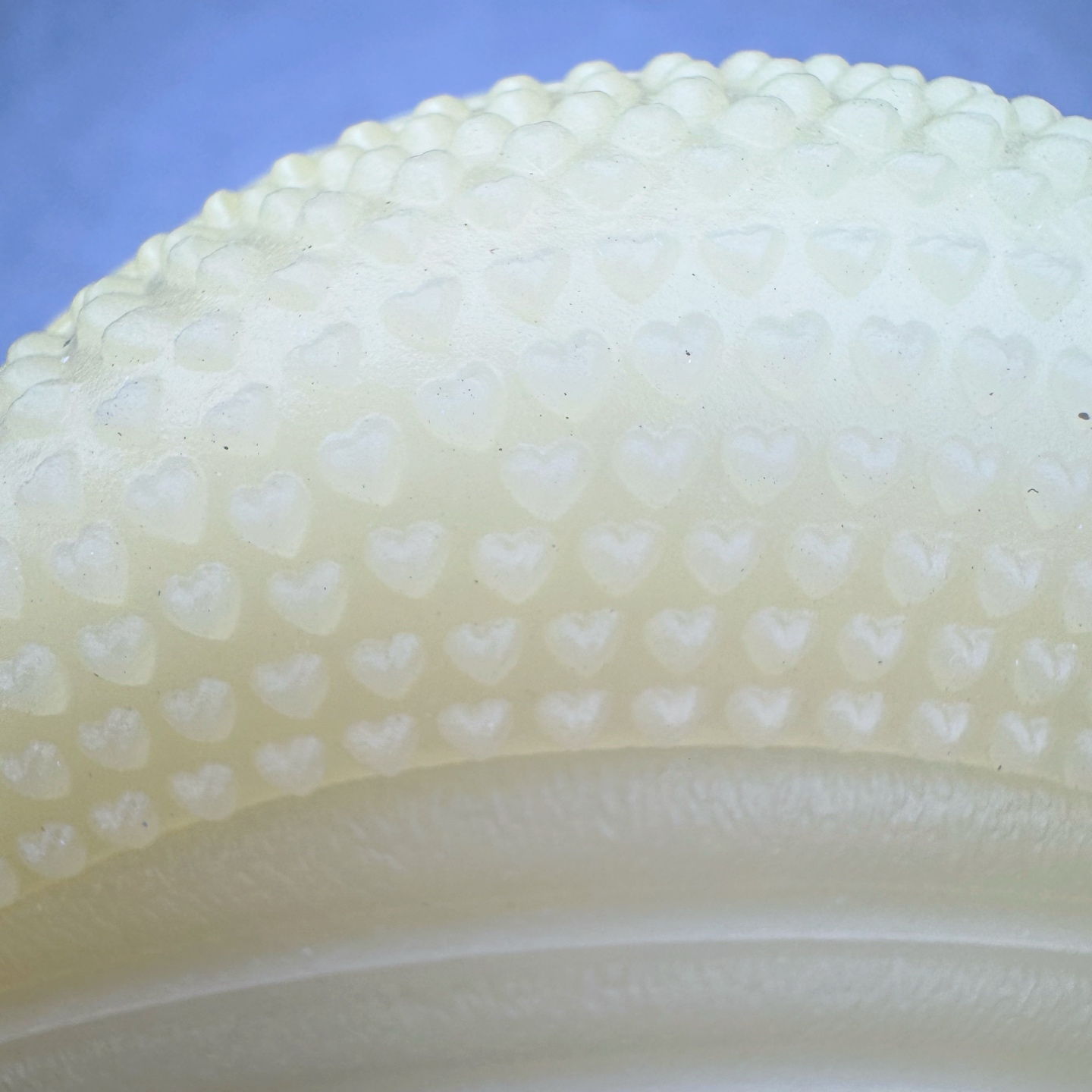 图片[21]-＃G版纯原 NOCTA x NK Air Force 1 Low \’07 空军一号低帮经典板鞋 Drake联名黄色 CZ8065-800 独家私模大底 头层原厂皮料 原盒原配 不规则波浪大底咬花 全鞋电脑针车 工整有序 视觉效果满分 原厂拉帮手法 标准四线 密度针距针孔大小控制到位 原装反口里网布海绵 正确卡色网眼大小 新版鞋撑改用纸团代替 原厂港宝加持完美还原灵魂版型 原盒原配从里到外百分百还原 原厂全头层原厂皮料 原标原盒 内置Sole气垫 中底白色背胶 中底划线 已经无限的接近公司 原厂楦头 原厂刺绣 后跟弧度修正 独家私模最大开发到47.5 尺码：36 36.5 37.5 38 38.5 39 40 40.5 41 42 42.5 43 44 44.5 45 46 47.5-选品中心