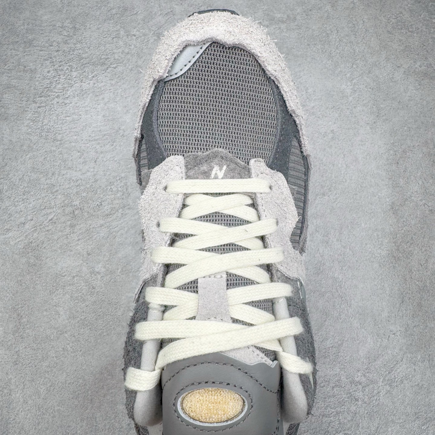 图片[4]-＃G版纯原 New Balance M2002RDA 新百伦潮流复古织物皮革减震防滑耐磨轻便低帮跑步鞋 灰碳色 基于市场现有版本全新升级调整 NB市场最强产物 全套原楦原纸板原厂数据开发 全鞋电脑针车加持 原厂网布 原装进口头层翻毛皮料正确绒感卡色 正确中底拉帮中底网布细节 一比一手工擦旧效果 冲裁组合 匠心打造 耗时两个月开发完成 工艺极其复杂难度可想而知 新开独立私模大底 全网唯一正确做旧组合大底 高端零售专供产物 尺码：36 37 37.5 38 38.5 39.5 40 40.5 41.5 42 42.5 43 44 44.5 45 45.5 46.5 47-选品中心